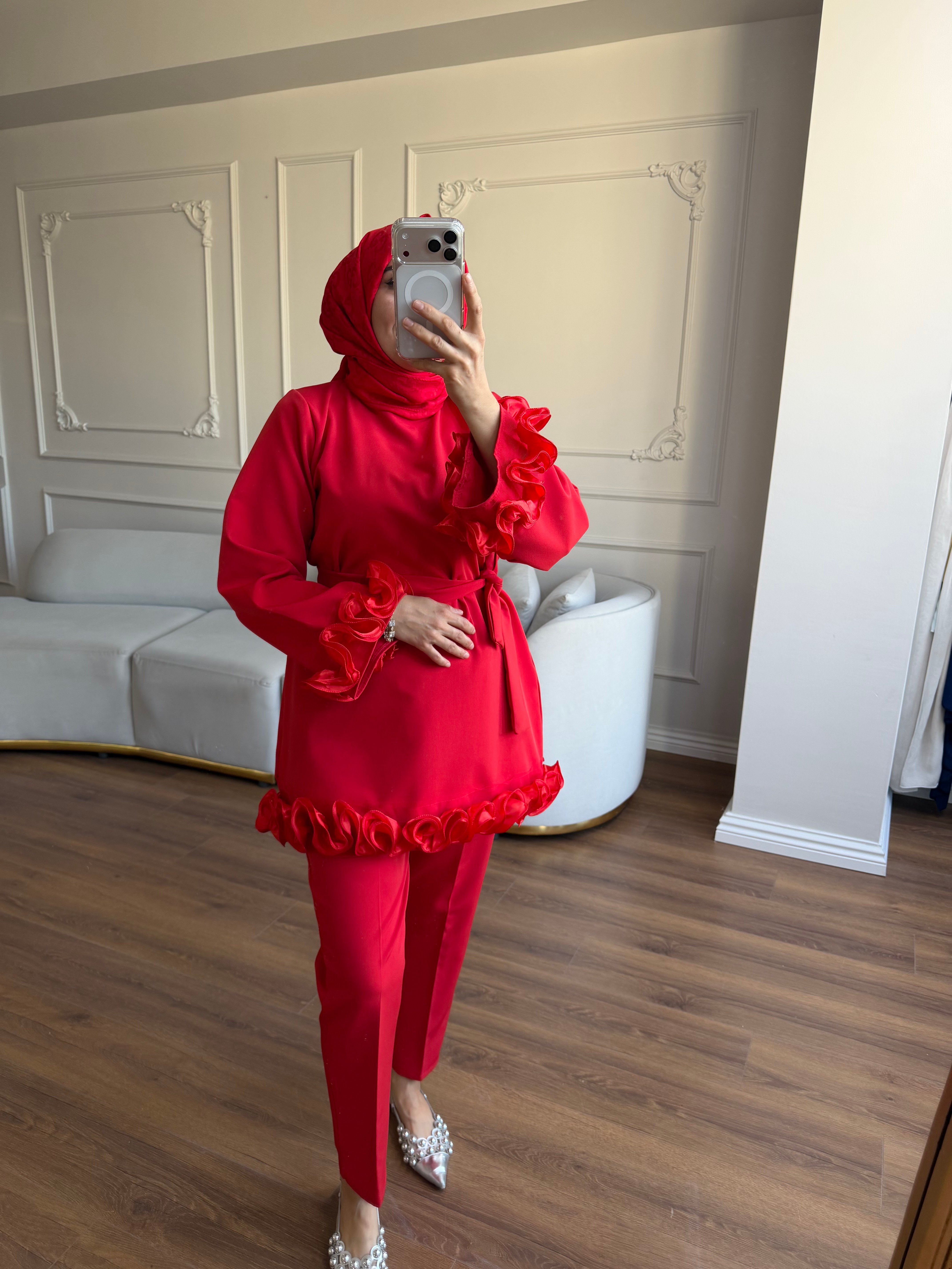Nisa Kırmızı Takım