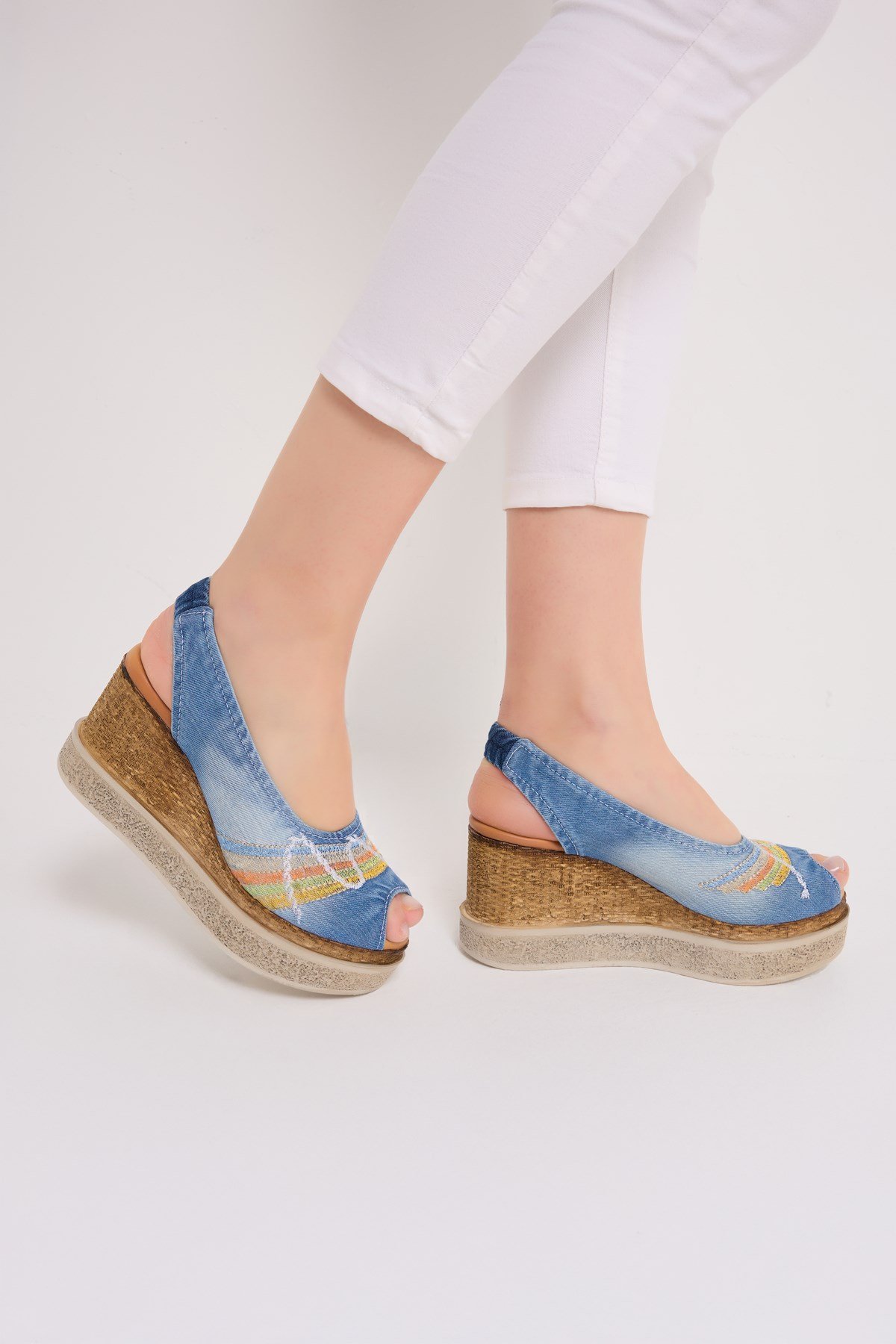 JEANOLOG KOT SANDALET SLIP-ON HASIR DESENLİ TABAN NAKIŞ DETAYLI DERİ İÇ TABAN