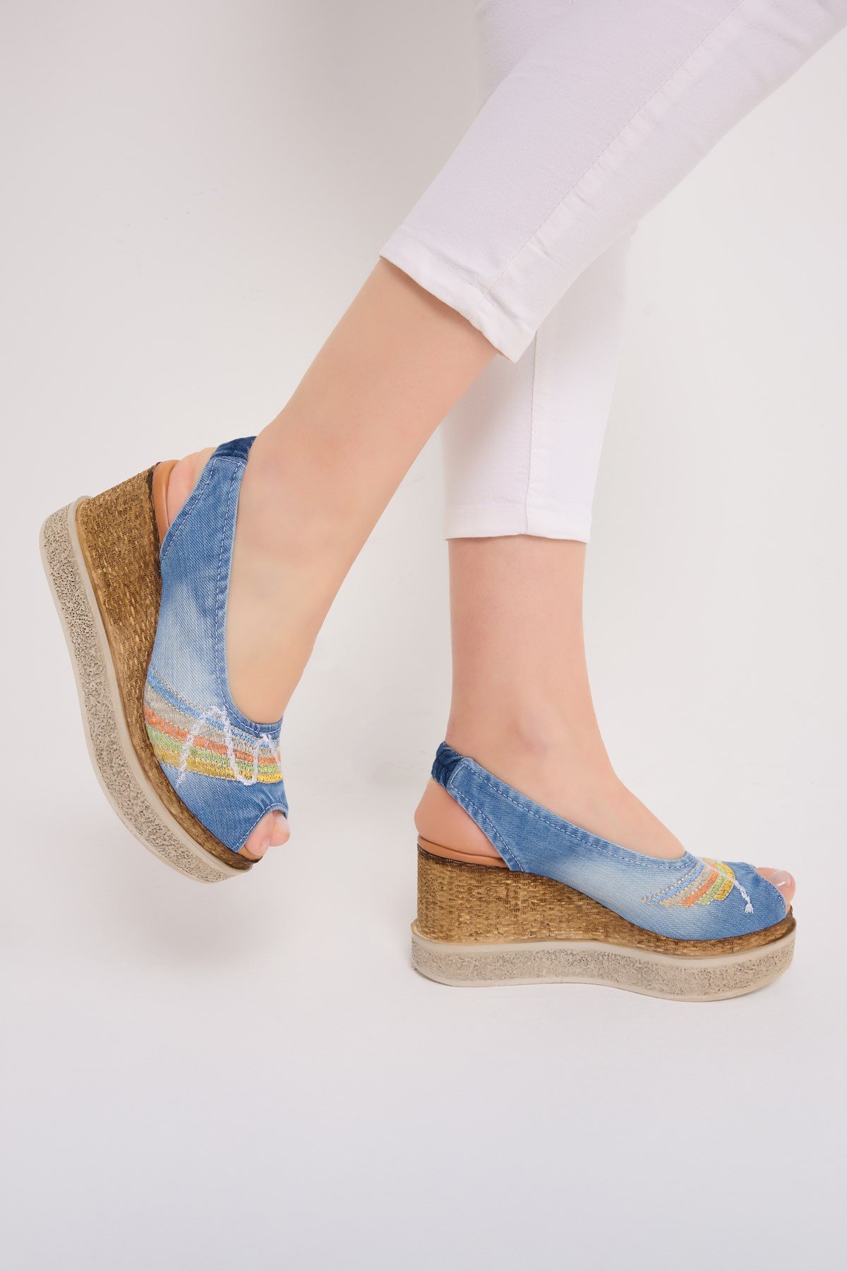 JEANOLOG KOT SANDALET SLIP-ON HASIR DESENLİ TABAN NAKIŞ DETAYLI DERİ İÇ TABAN