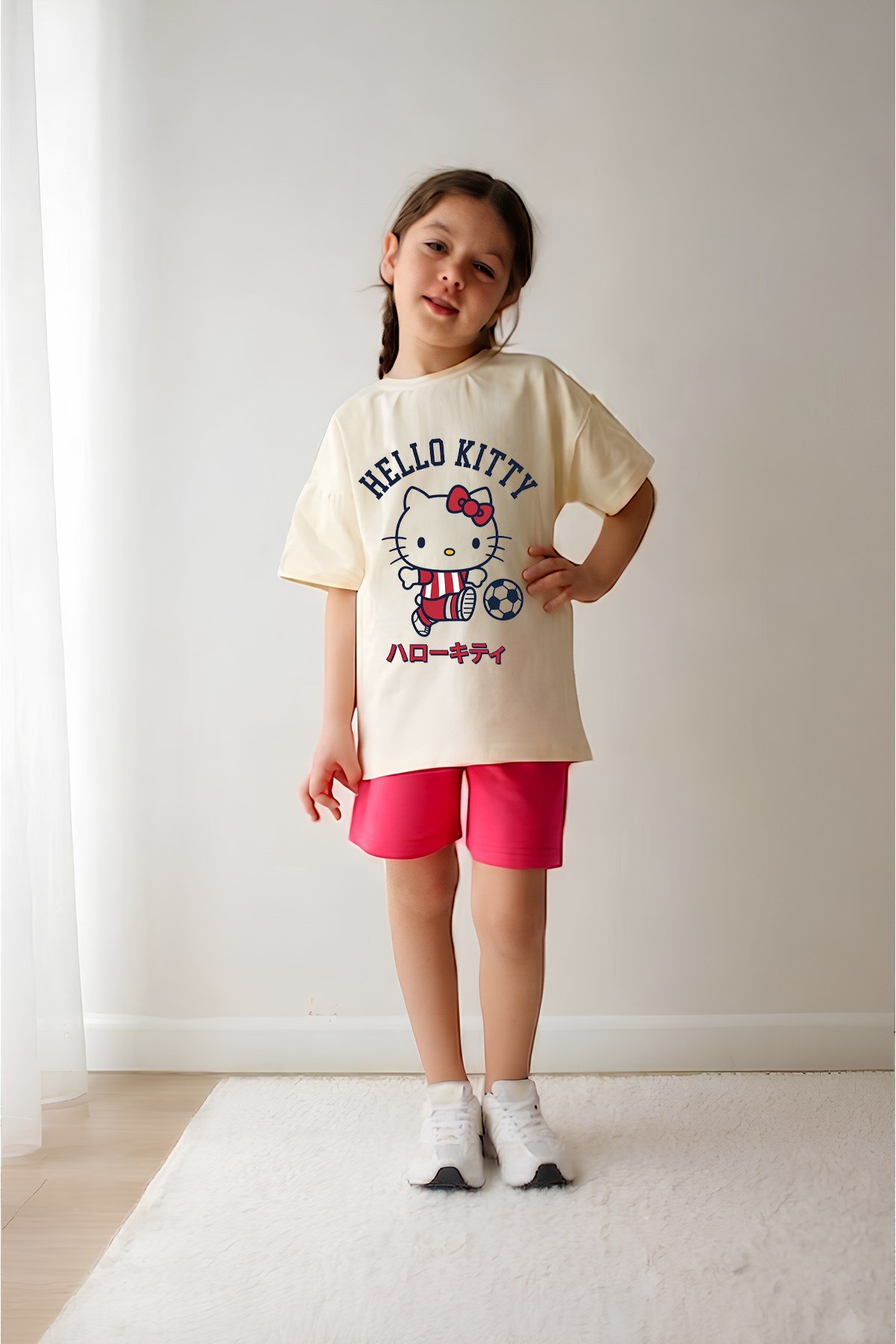 Kız Çocuk Üst Oversize Süprem Alt İki İplik Hello Desenli7 askılı Alt Üst Takım