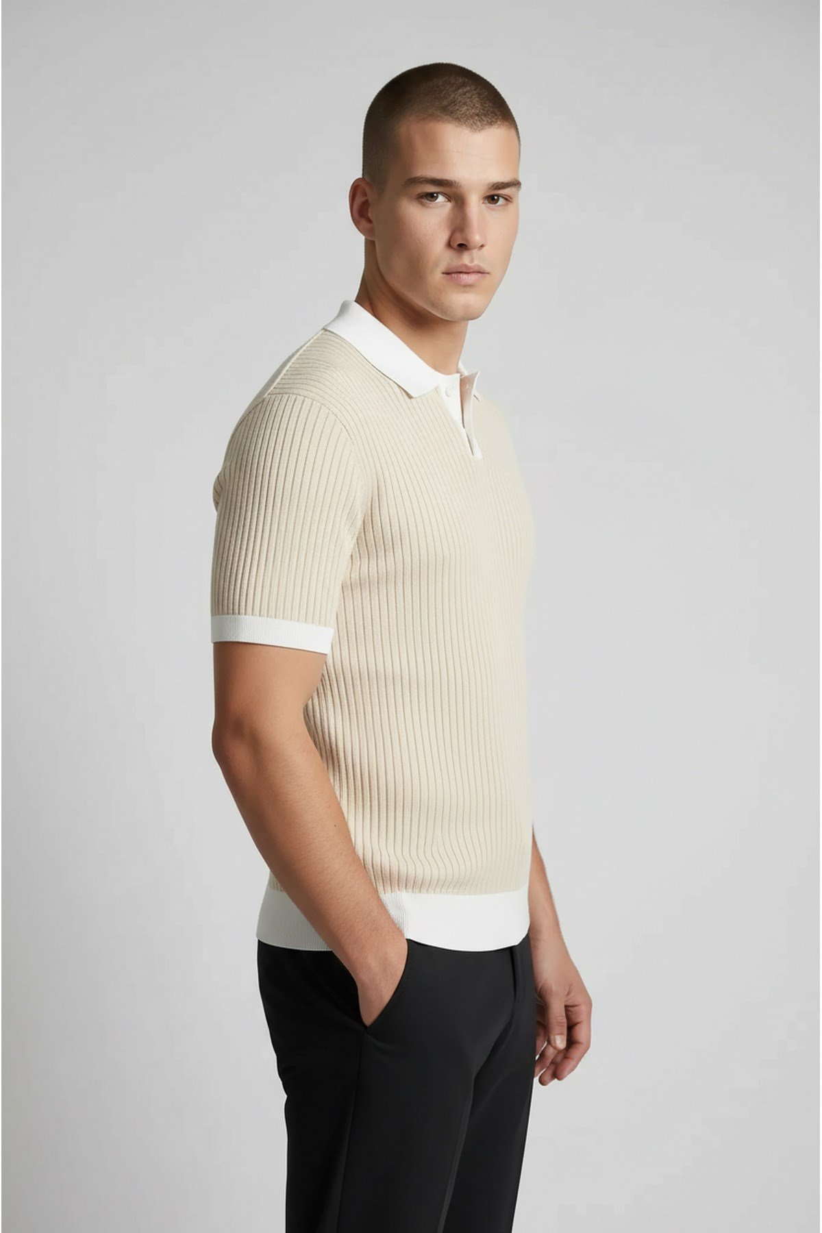 Bej Polo Yaka Düğmeli Kısa Kol Erkek T-shirt