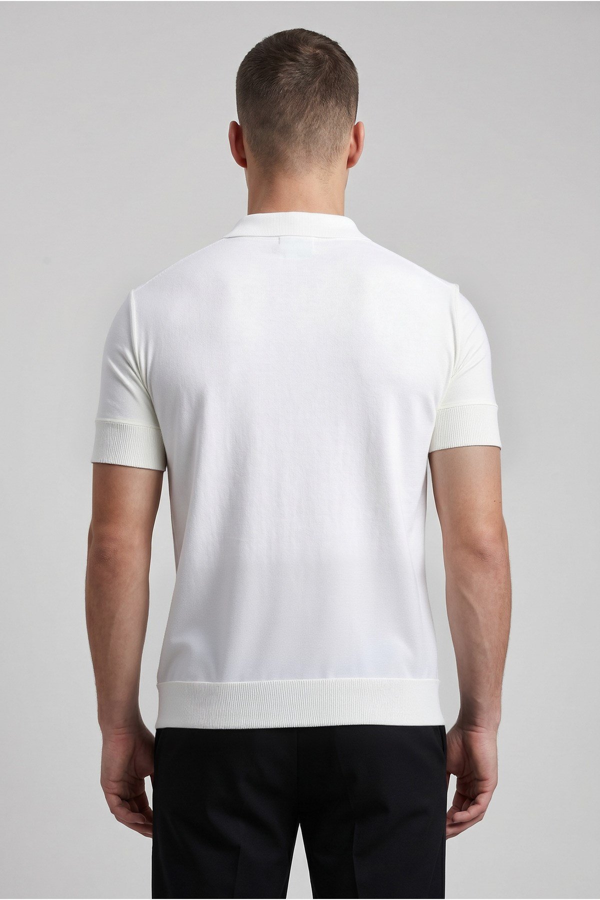 Beyaz Erkek Polo Yaka Düğmeli Kısa Kol T-Shirt