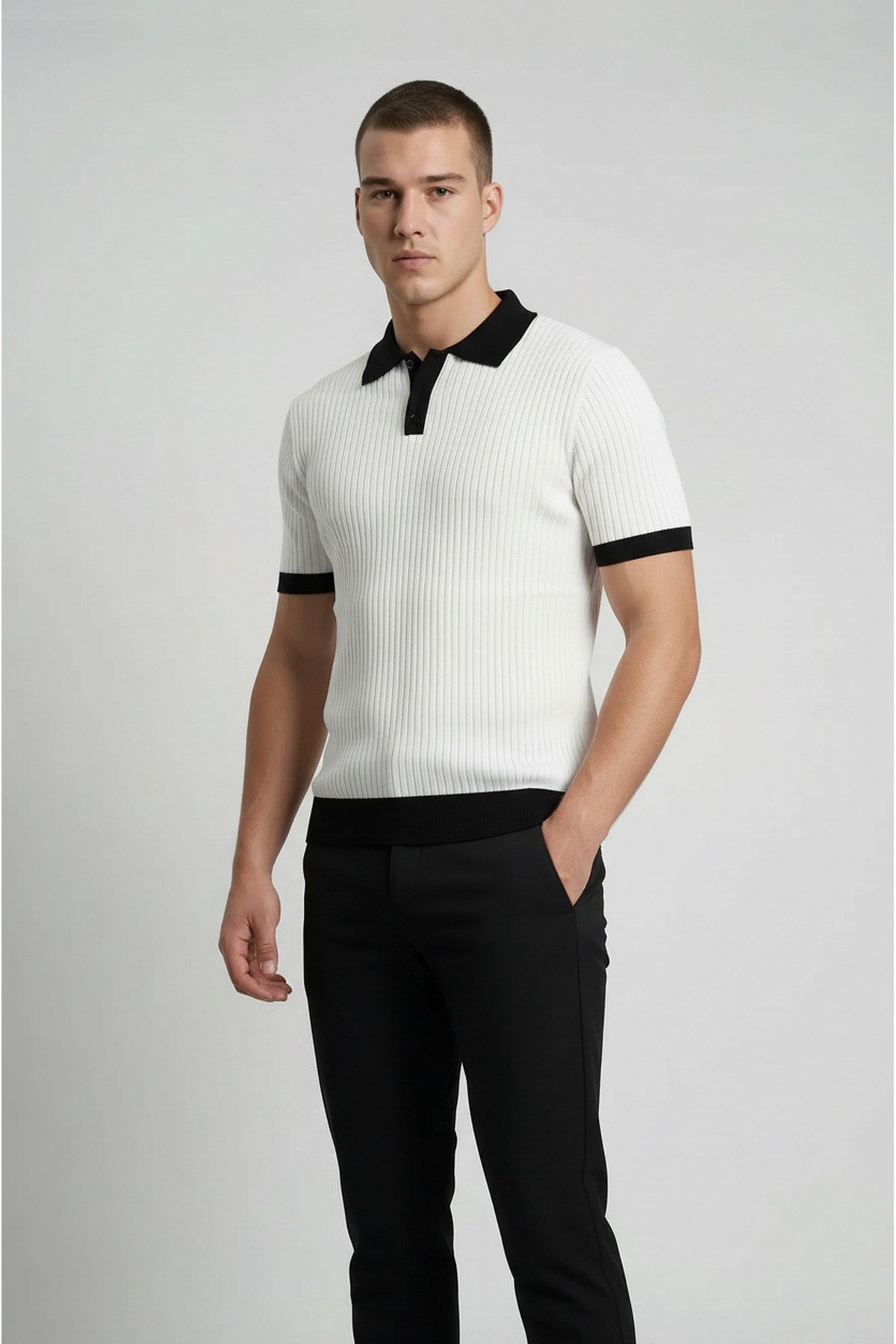Beyaz Polo Yaka Düğmeli Kısa Kol Erkek T-shirt