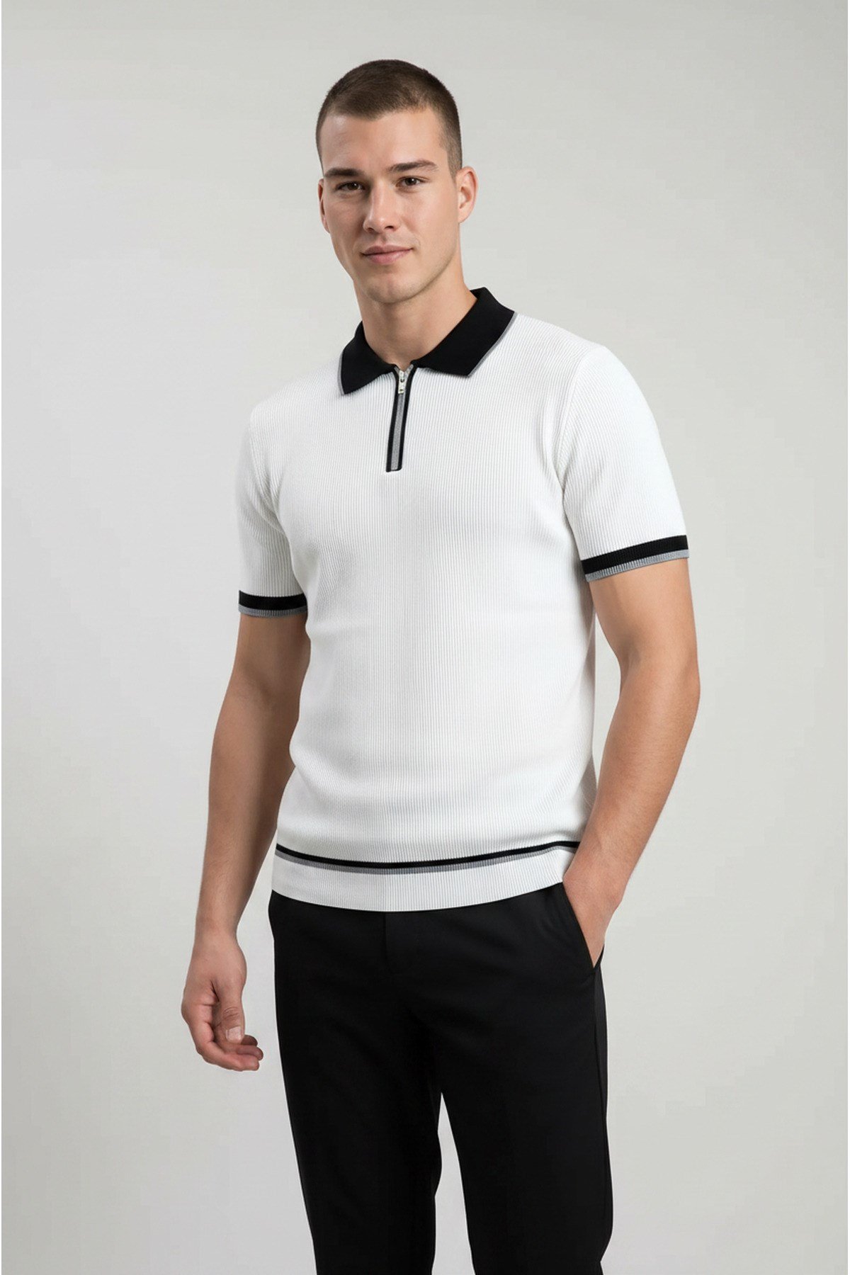 Beyaz Polo Yaka Fermuarlı Kısa Kol Erkek T-shirt