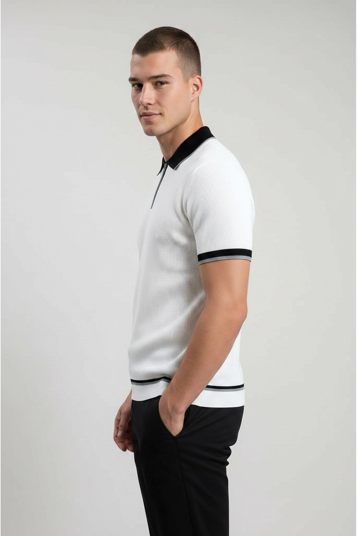 Beyaz Polo Yaka Fermuarlı Kısa Kol Erkek T-shirt