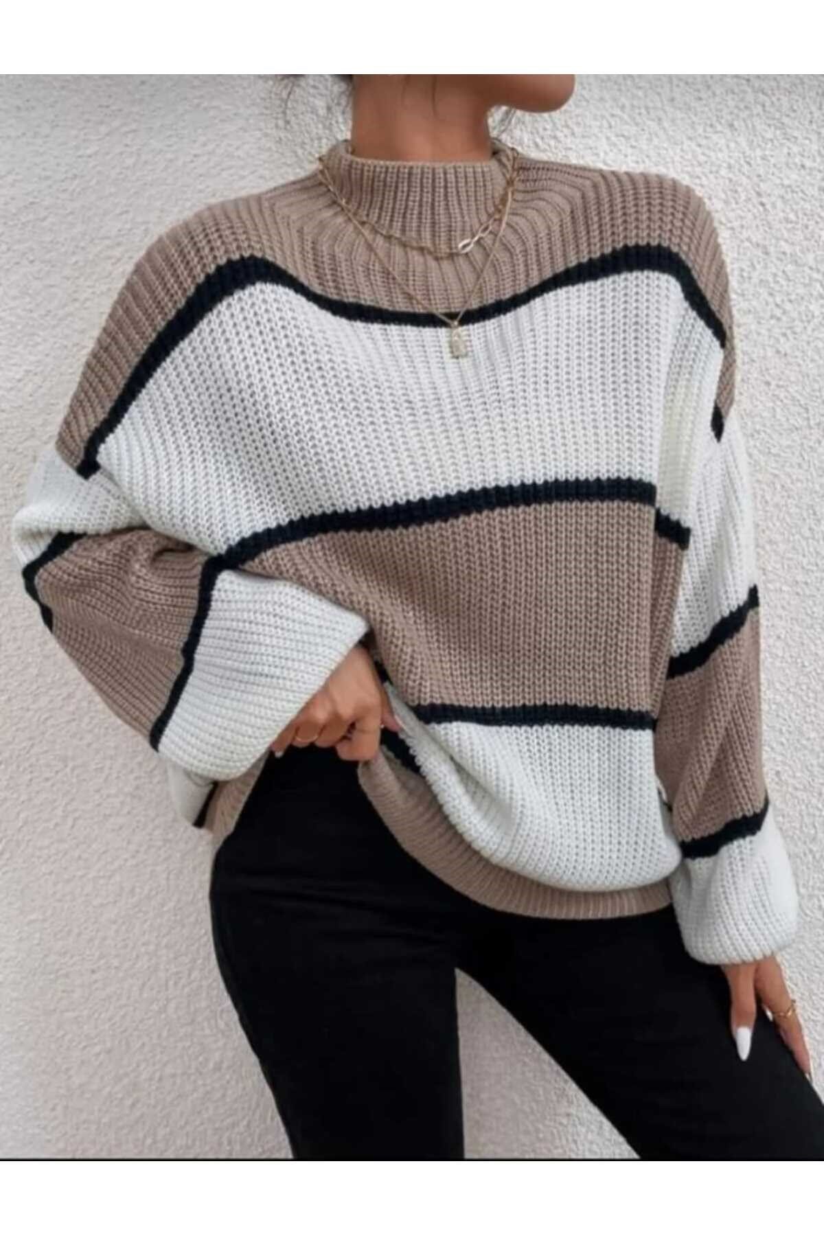 Kahverengi Beyaz Çizgili Yarım Balıkçı Kadın Oversize Kazak
