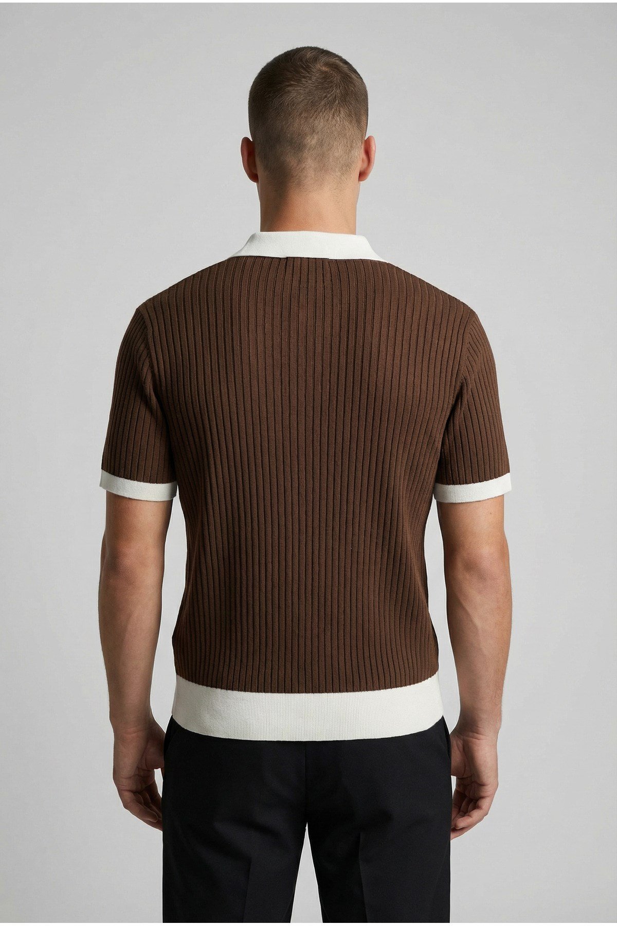 Kahverengi Polo Yaka Düğmeli Kısa Kol Erkek T-shirt