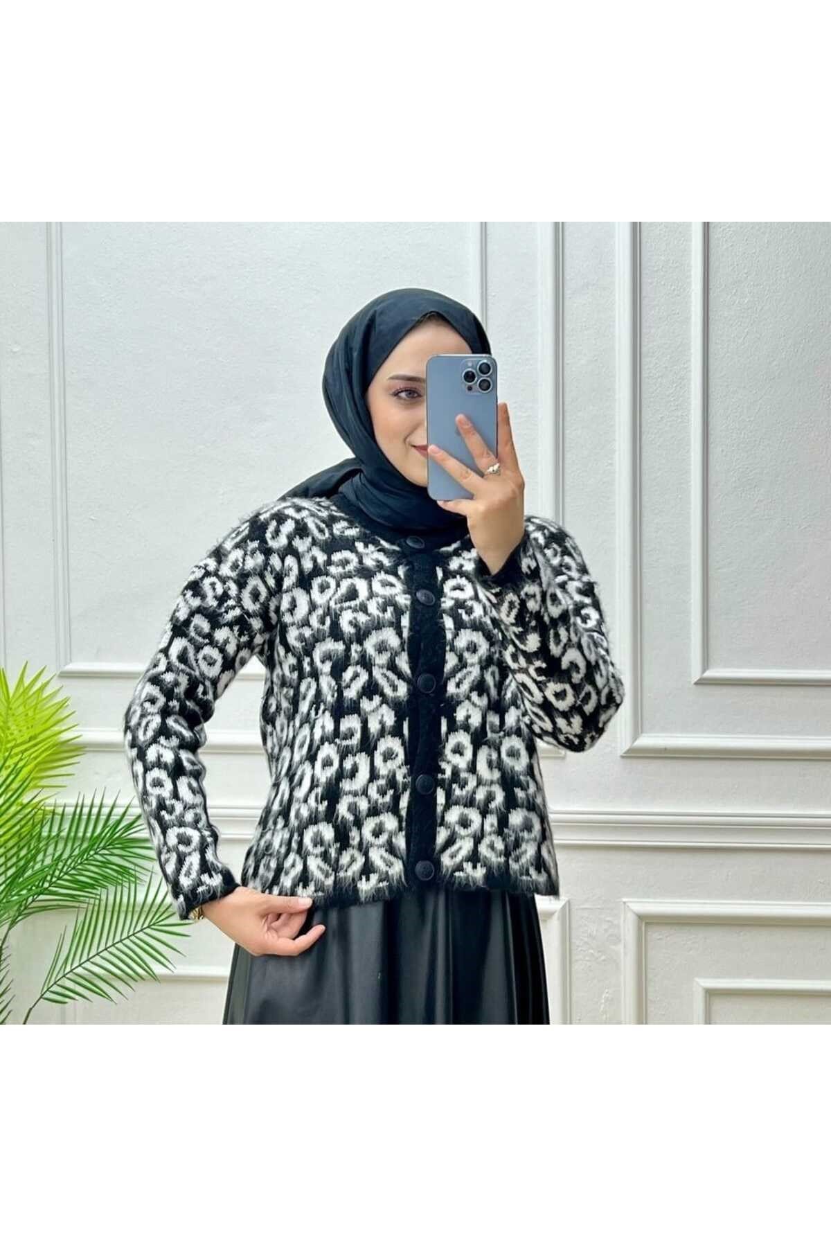 Leopar Desen Hırka Yumoş Triko Düğmeli
