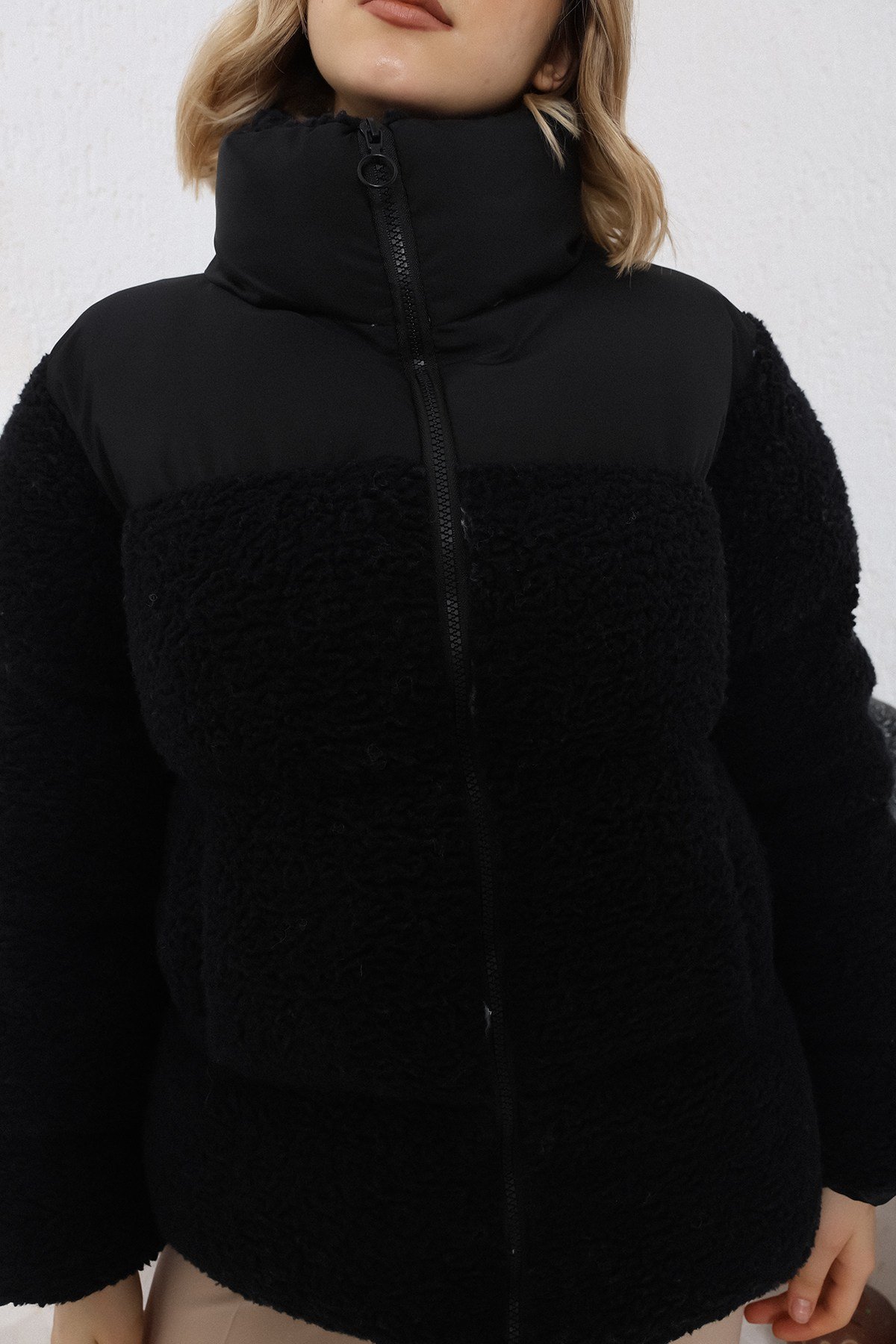 Kadın Peluş Robalı Şişme Mont