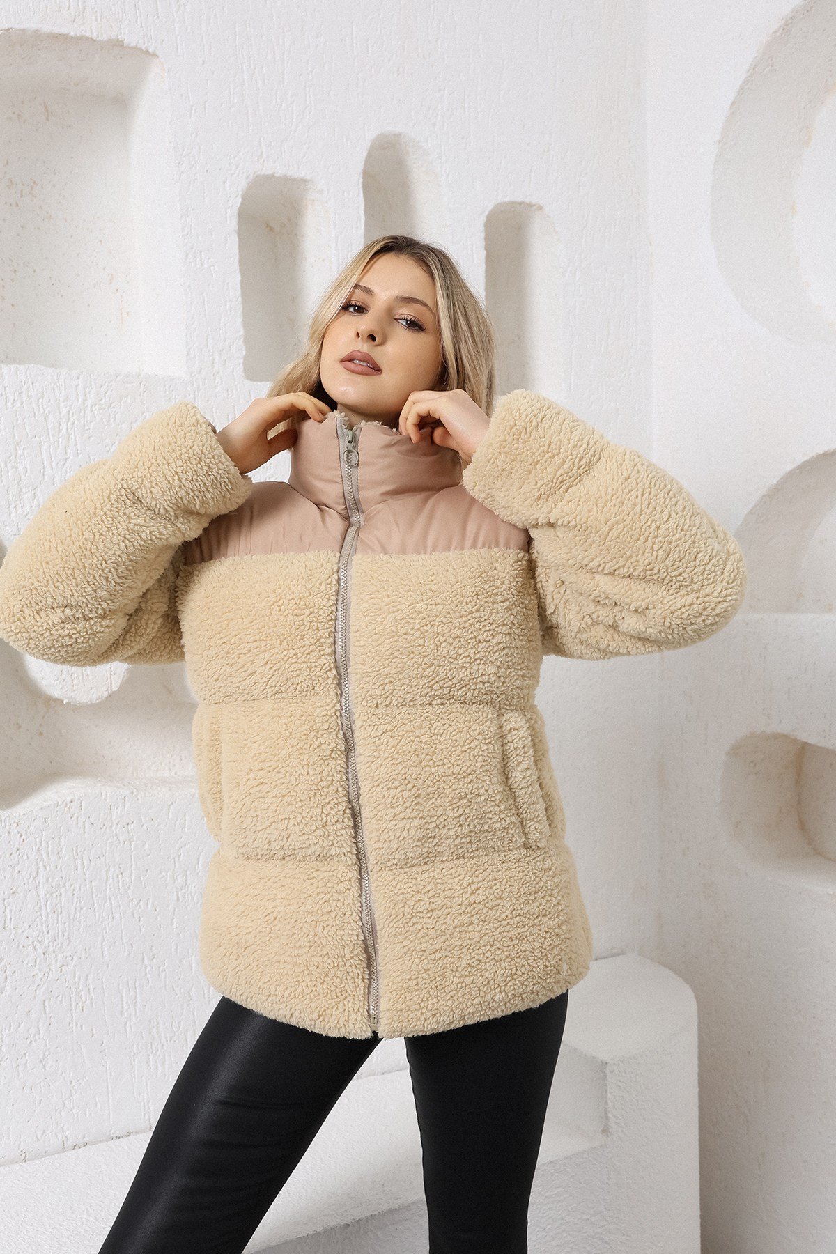 Kadın Peluş Robalı Şişme Mont