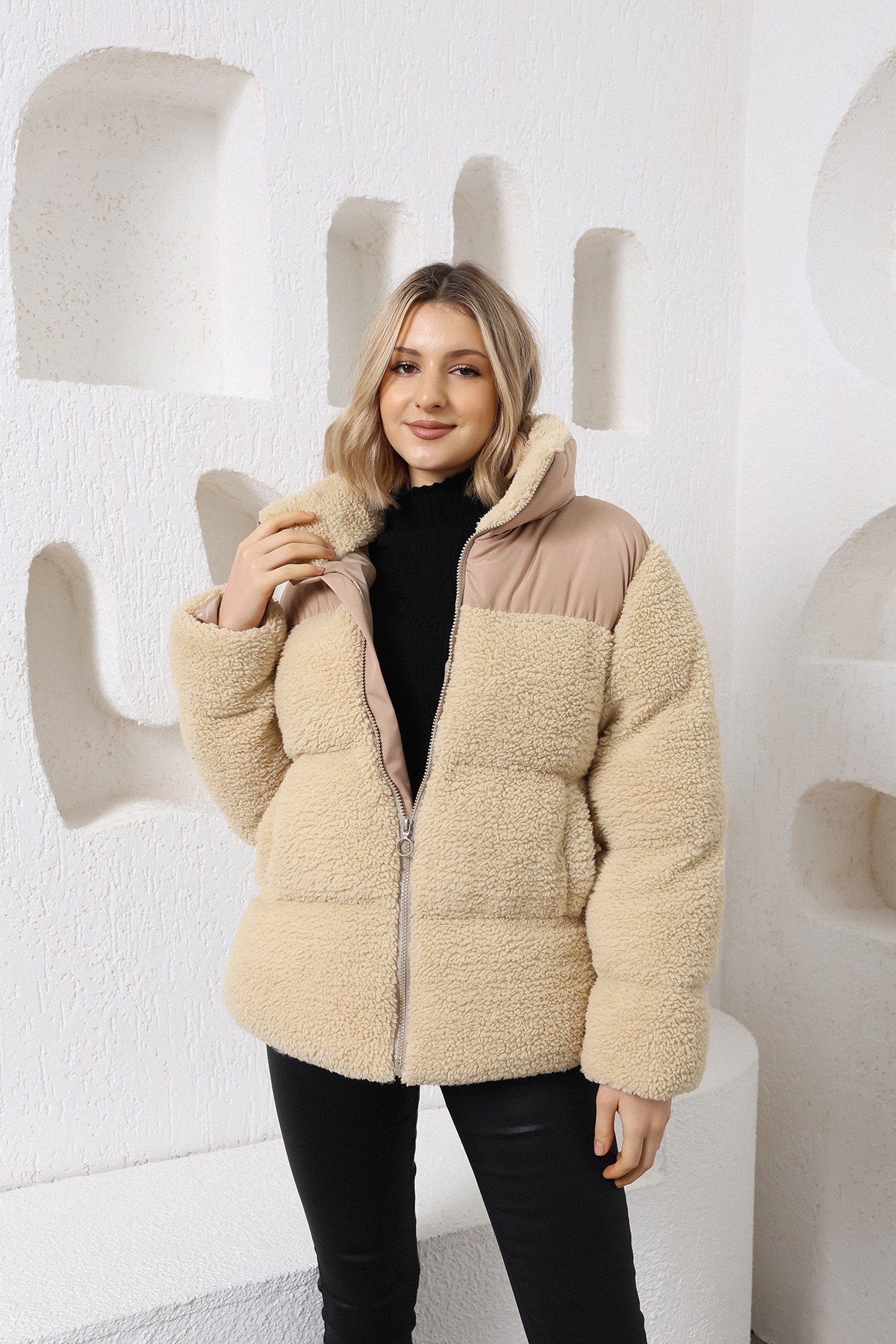 Kadın Peluş Robalı Şişme Mont