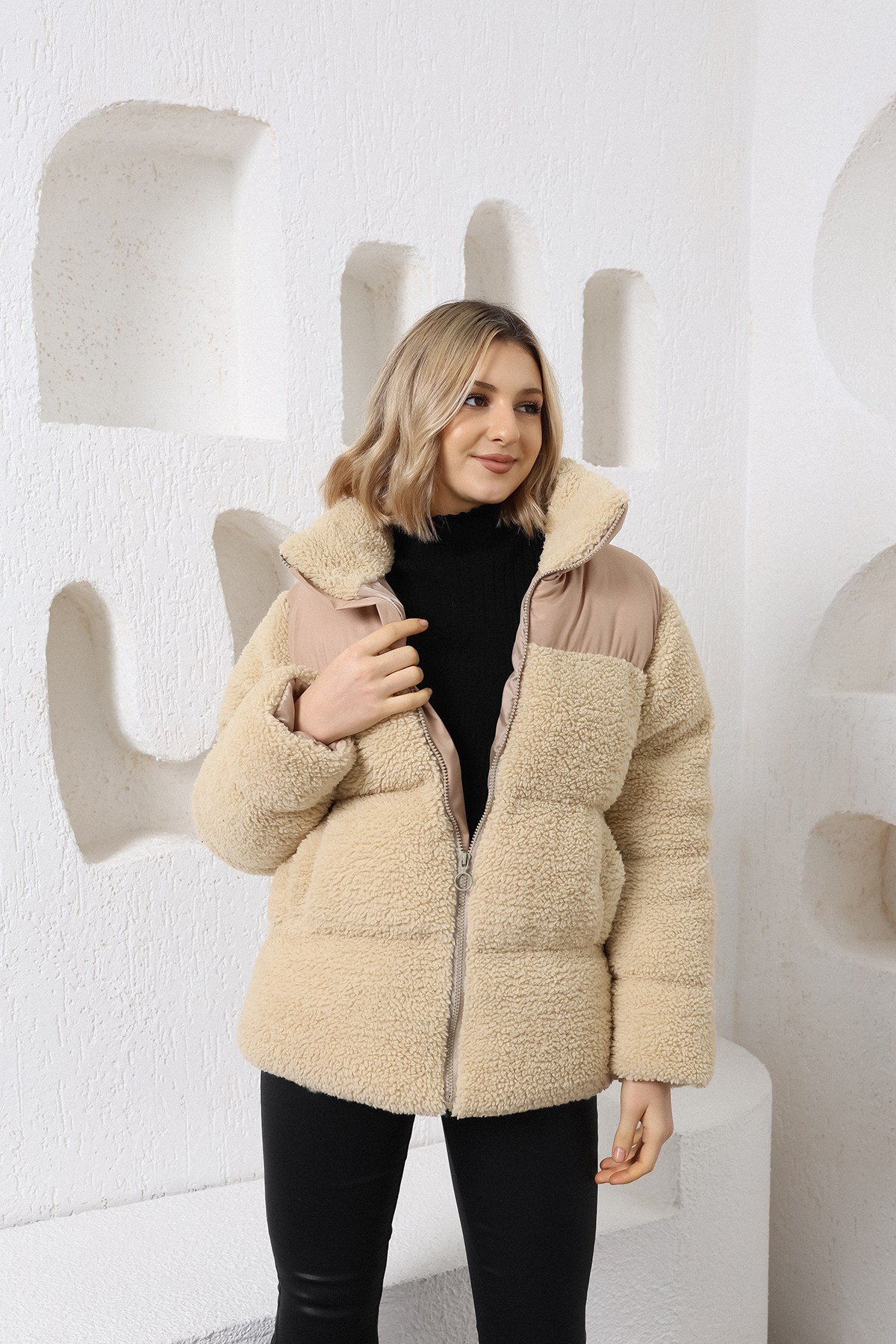 Kadın Peluş Robalı Şişme Mont