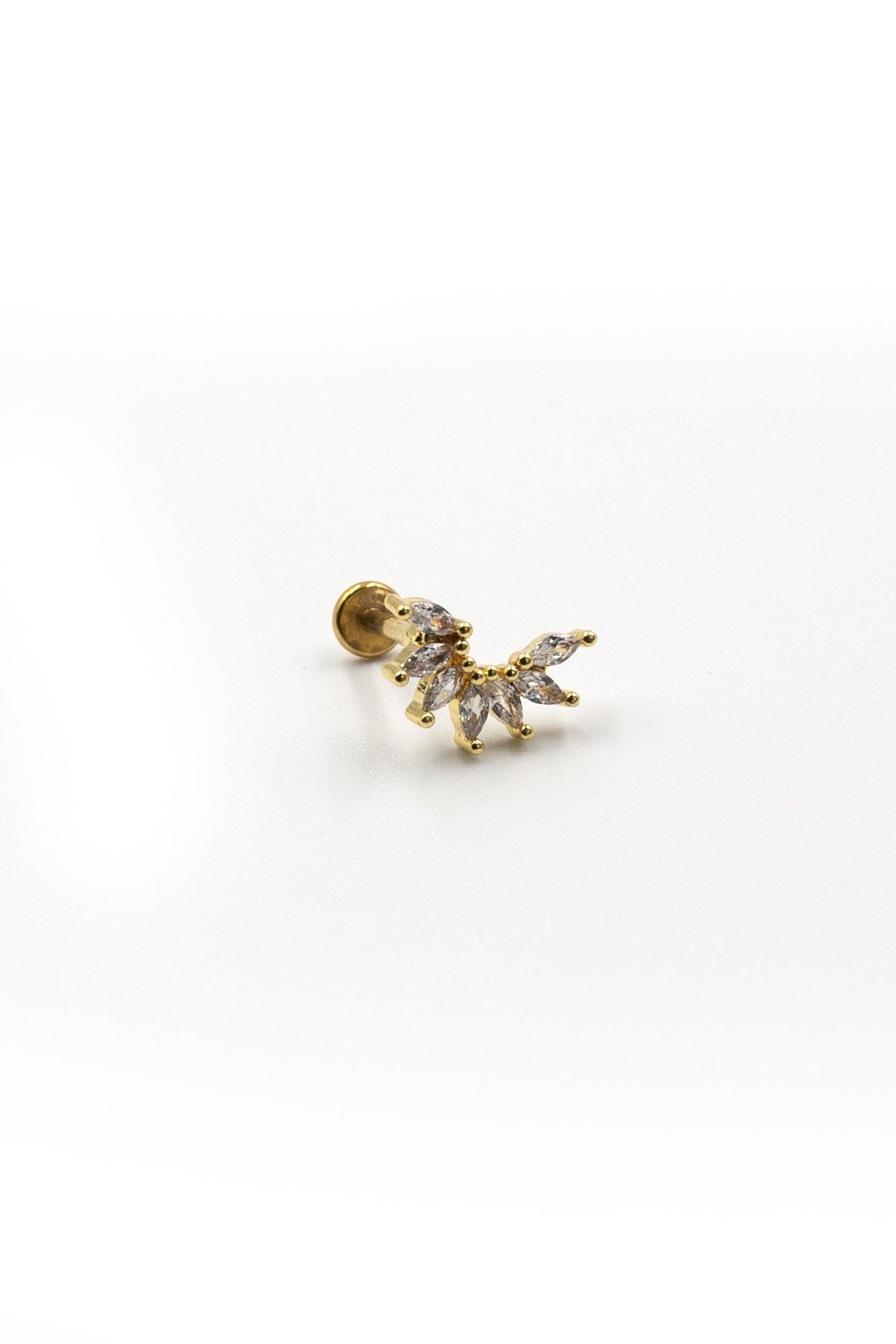 Çoklu Taş Detaylı Gold Tragus Piercing – Helix Uyumlu Anti Alerjik