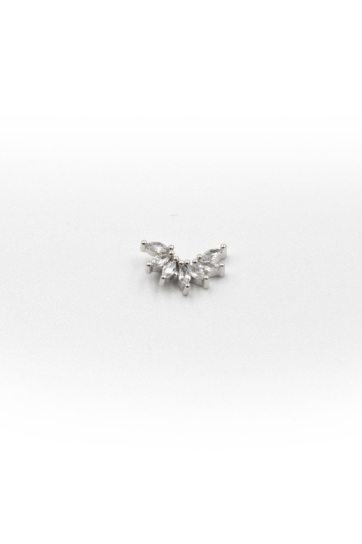 Çoklu Taş Detaylı Gümüş Tragus Piercing – Helix Uyumlu Anti Alerjik