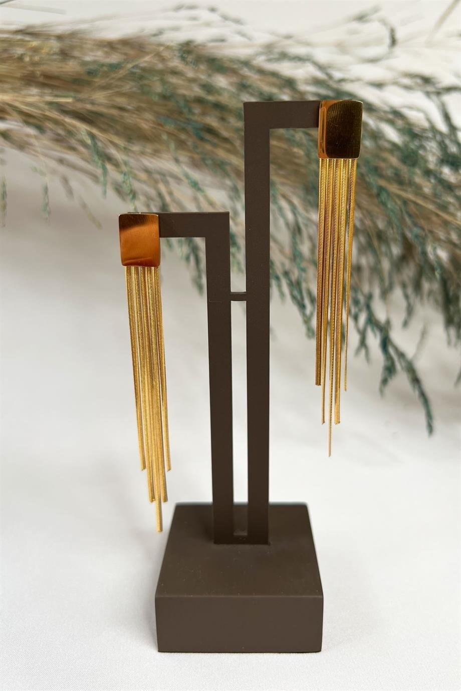 Gold Renk Çelik Uzun Sarkıt Küpe
