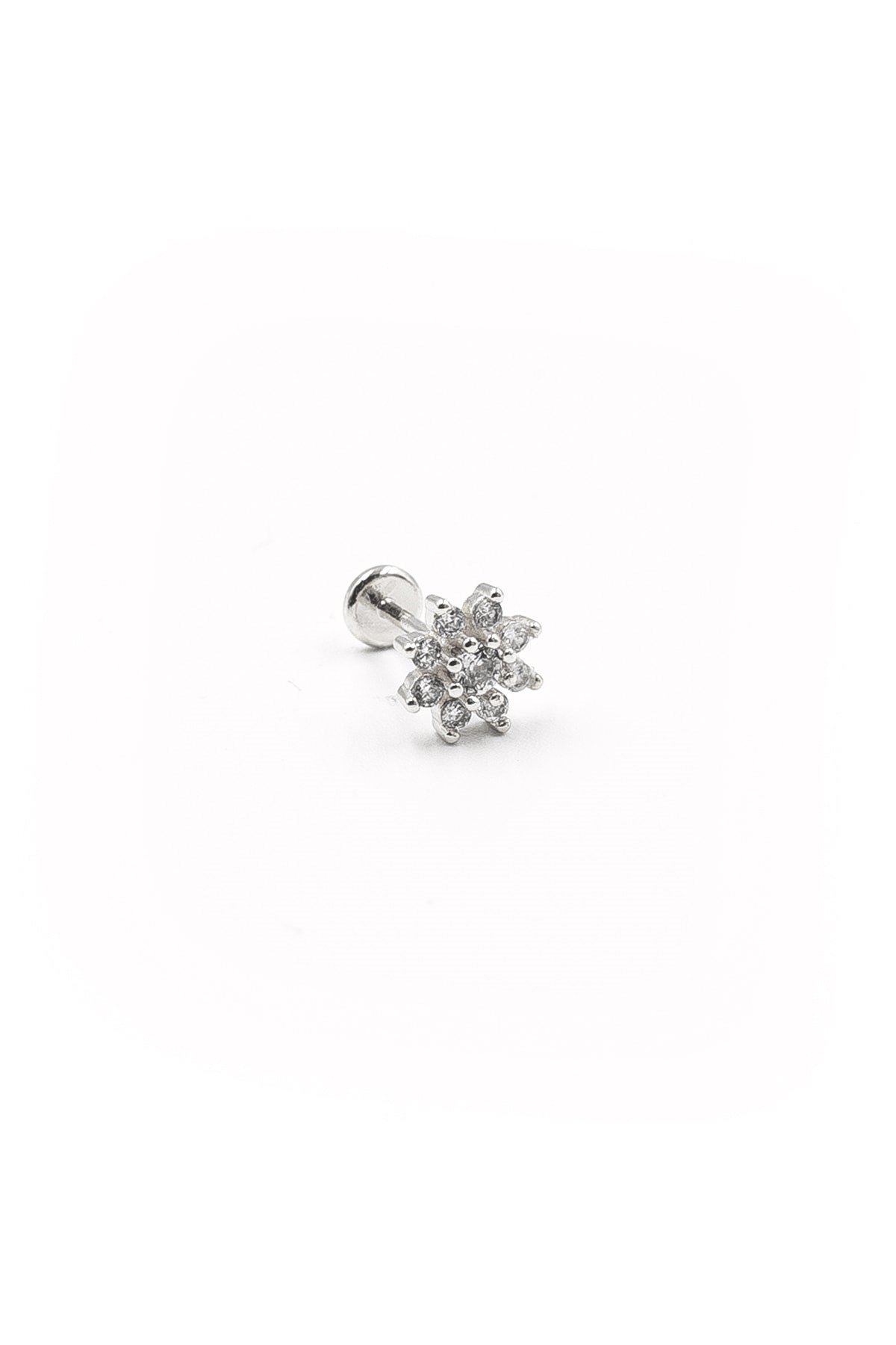 Gümüş Çiçekli Zirkon Taşlı Tragus Helix Piercing – Kararma Yapmaz, Anti Alerjik