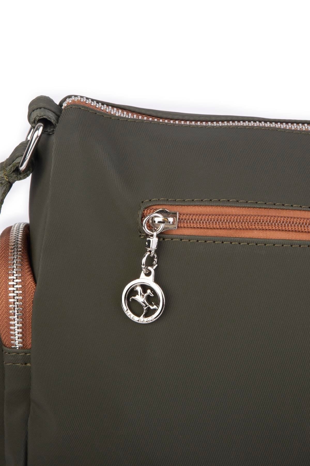 Nas Bag Kadın Çapraz Çok Gözlü Günlük Çanta Yeşil Taba Buzzy ( 30x22 cm ebatlarındadır.)