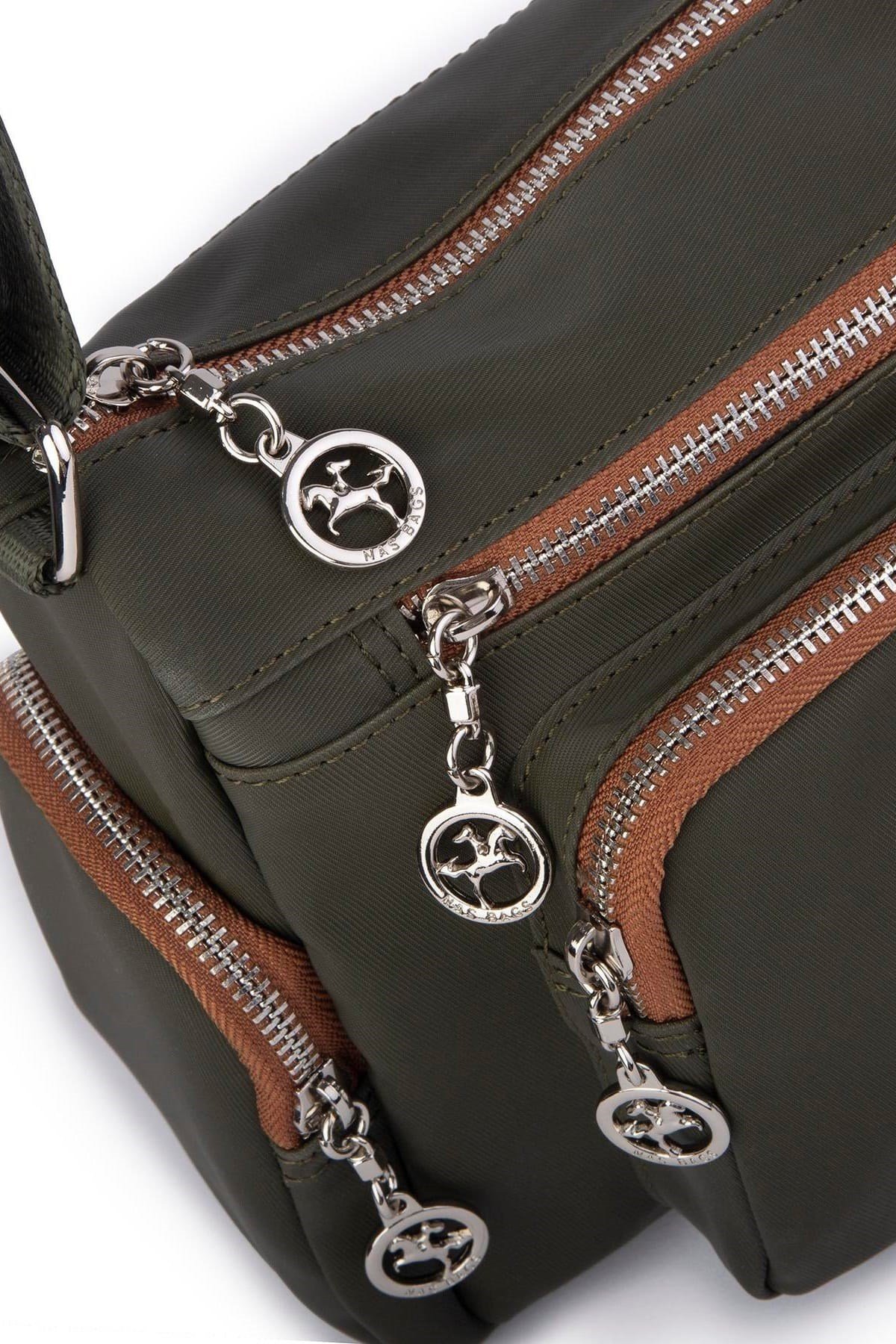 Nas Bag Kadın Çapraz Çok Gözlü Günlük Çanta Yeşil Taba Buzzy ( 30x22 cm ebatlarındadır.)