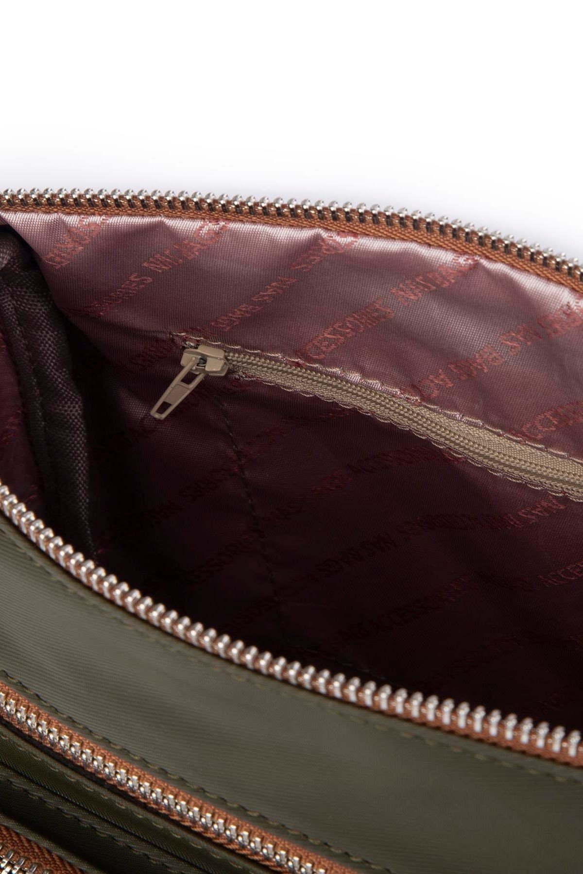 Nas Bag Kadın Çapraz Çok Gözlü Günlük Çanta Yeşil Taba Buzzy ( 30x22 cm ebatlarındadır.)