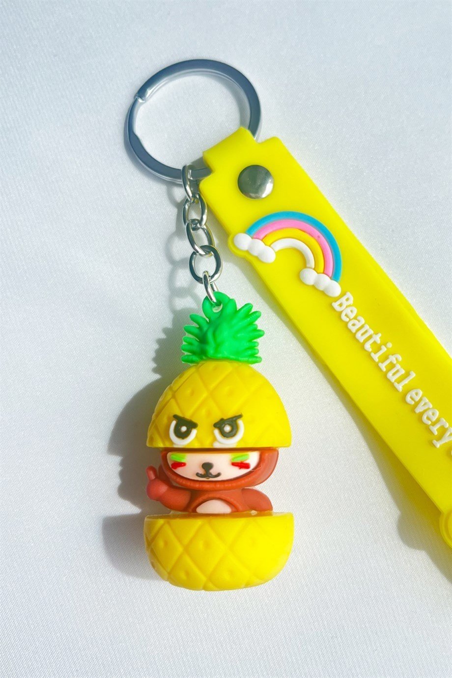 Sevimli Ananas Figürlü Slikon Anahtarlık