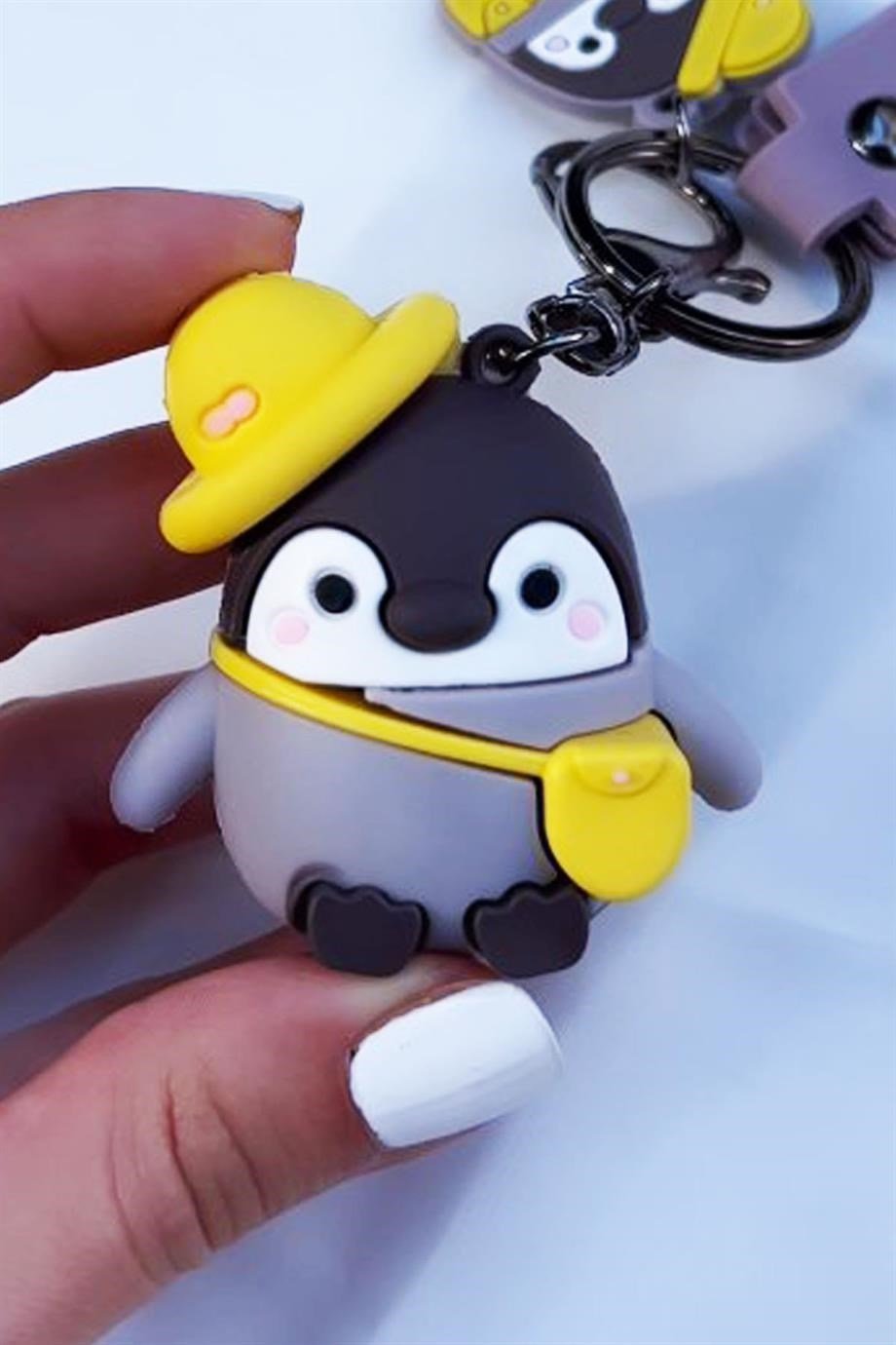 Sevimli Penguen Gri Anaharlık