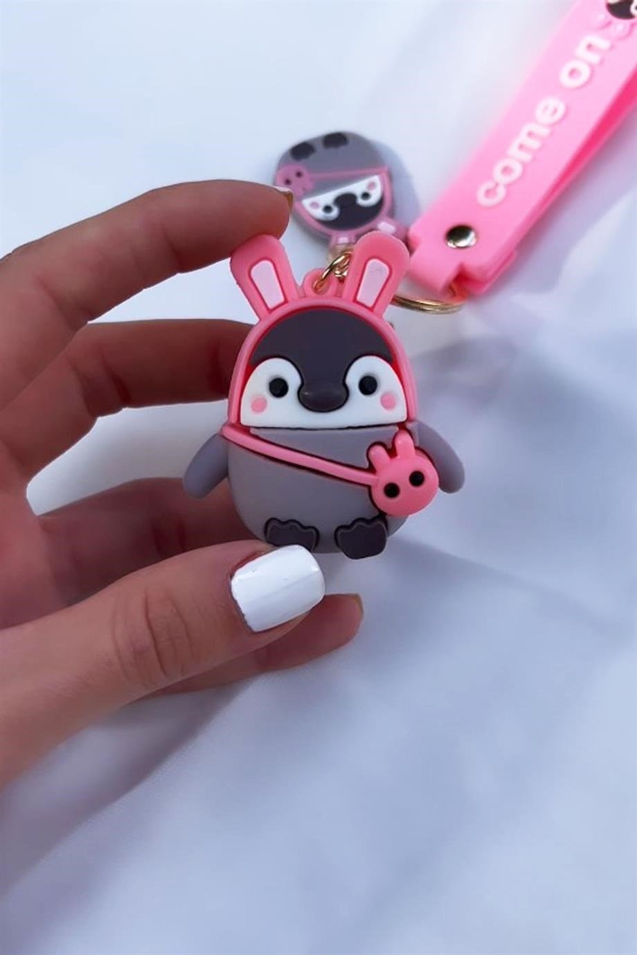 Sevimli Penguen Pembe Anahtarlık