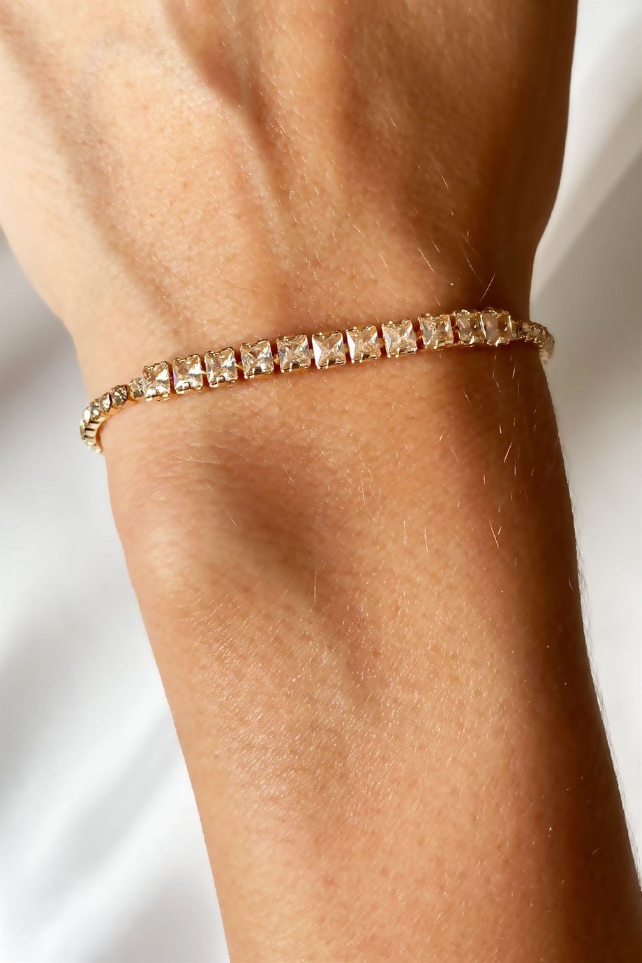Swarovski Taşlı Gold İnce Bileklik