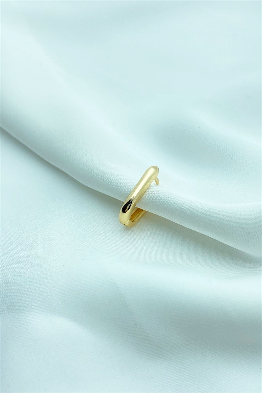 U Model Gold Küpe