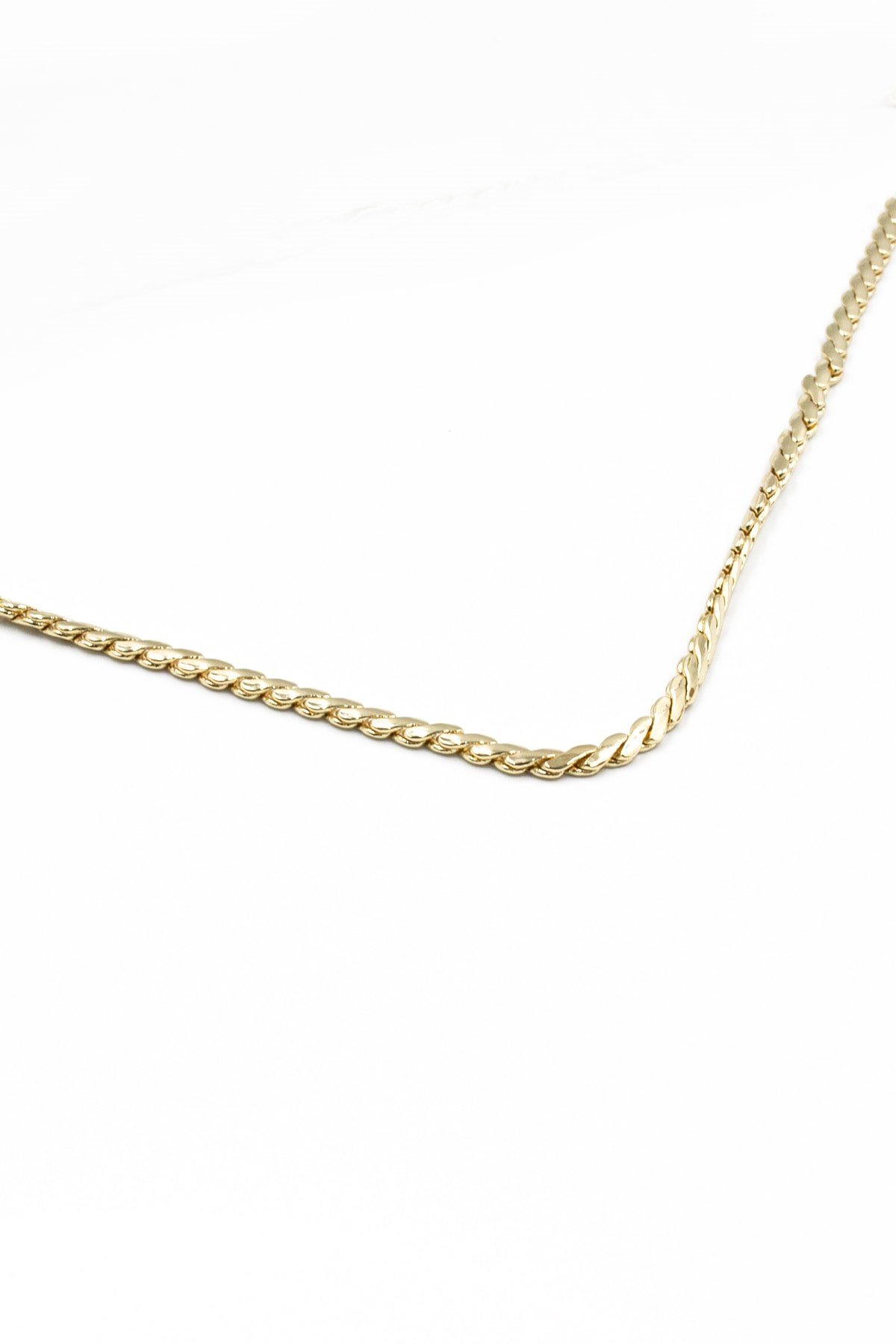 Yatay Ezme Zincir Model Xuping Kararmaz Gold Kadın Kolye - 55 cm