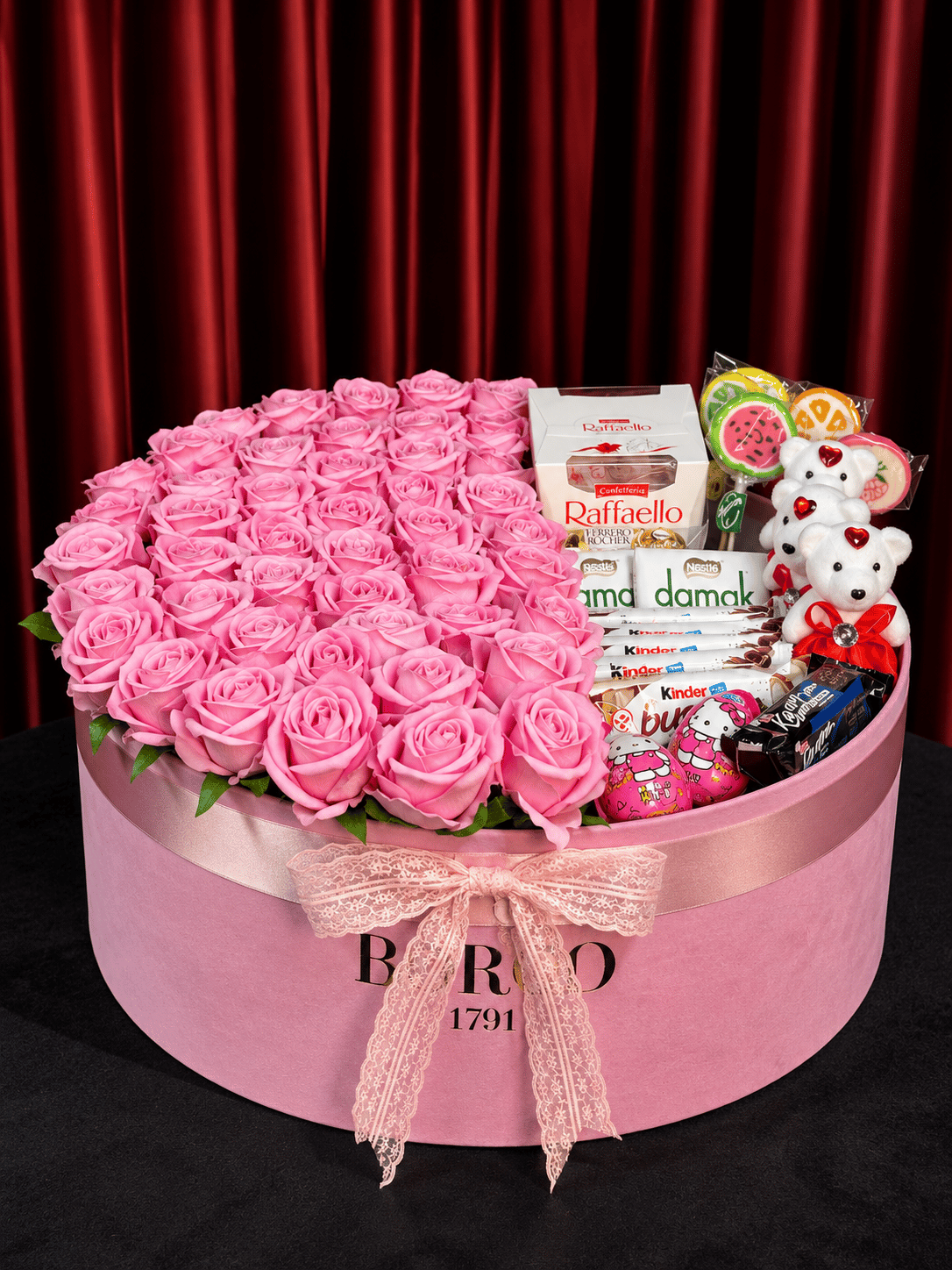 Pembe Kadife Kutu Love Box - BORDO 1791 | İstanbul Gül ve Çikolata Kutusu