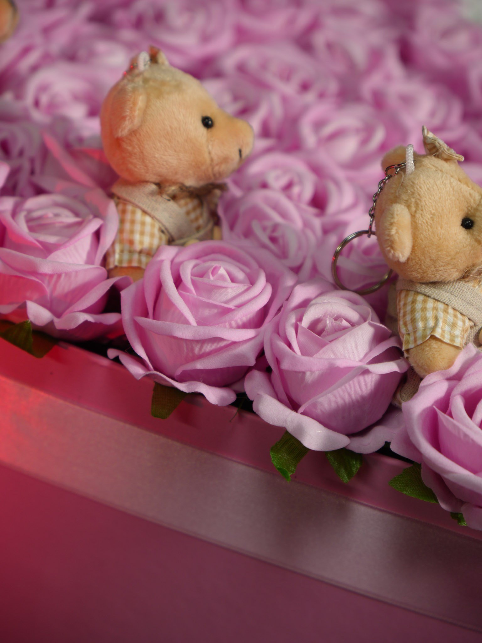 Premium Pembe Kalp Box — 70 cm - BORDO 1791 | İstanbul Gül ve Çikolata Kutusu