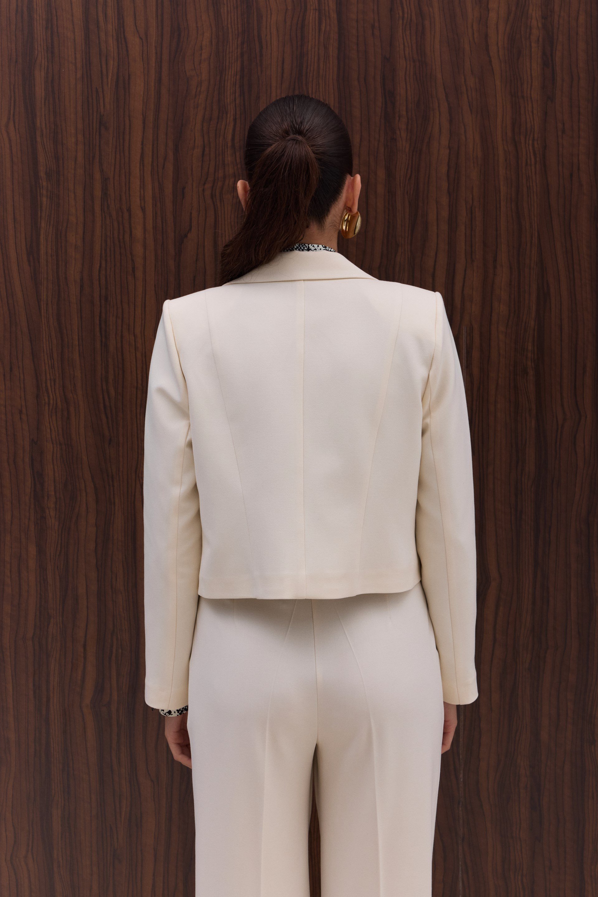 KREM KISA FİT KESİM BLAZER CEKET