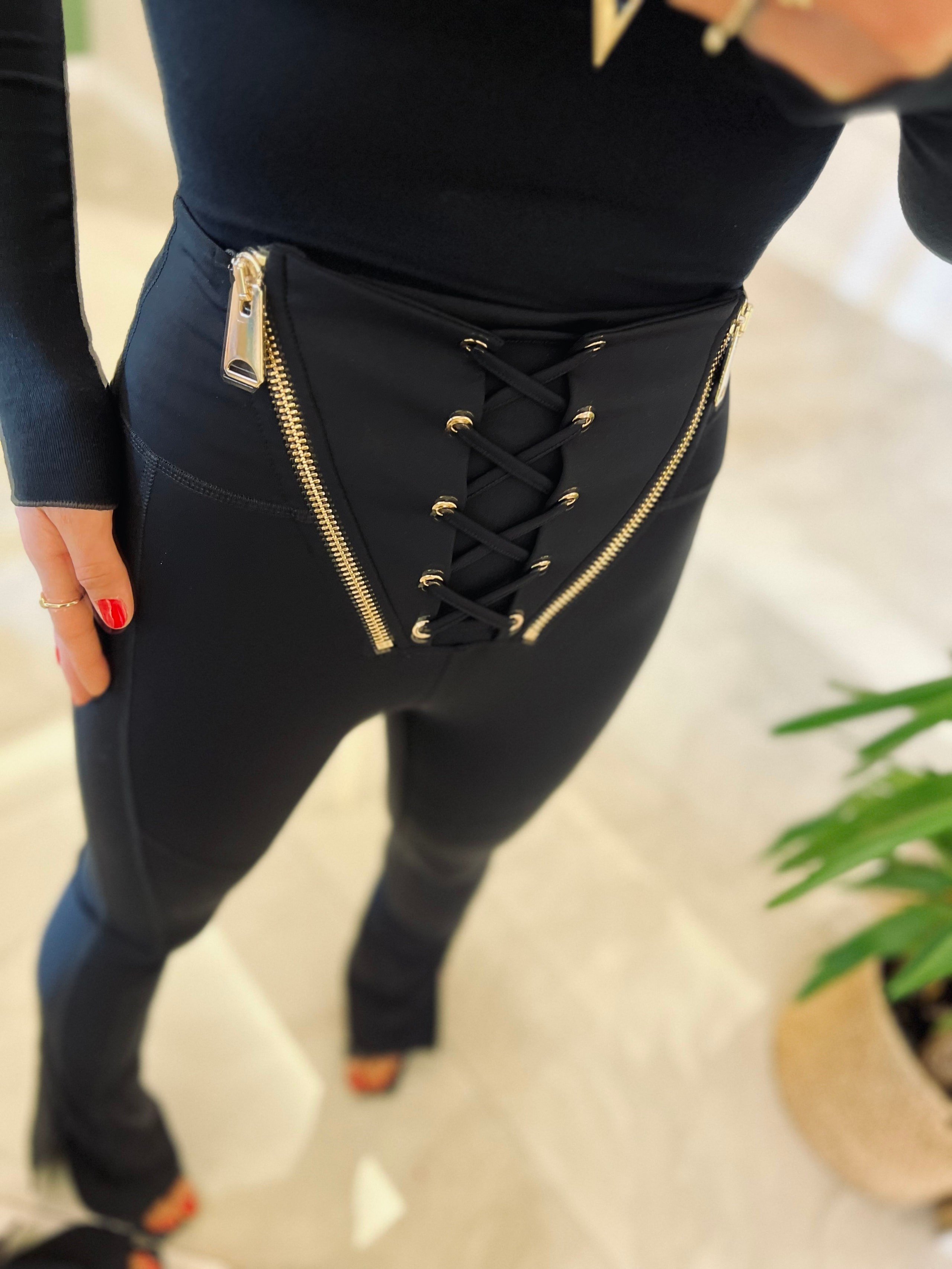 Luciana Flare Legging Gold