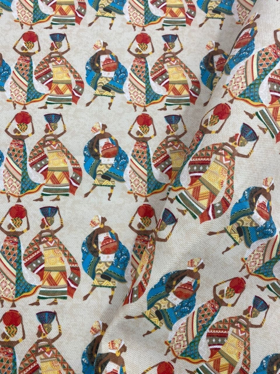Afrikalı Kadın Desenli Döşemelik Kumaş