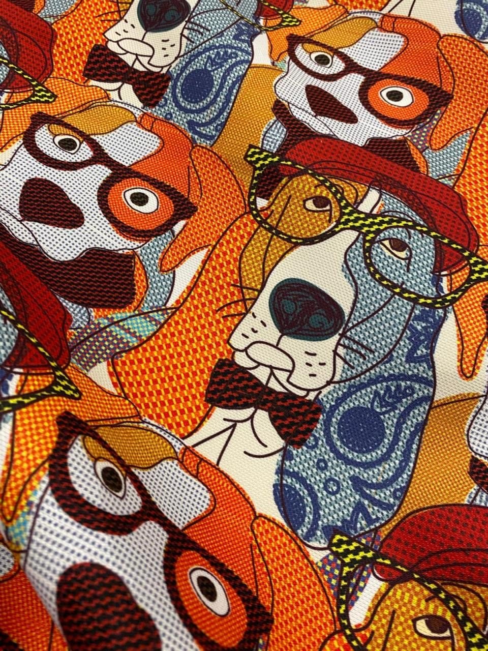 Gözlüklü Köpek Desenli Kumaş