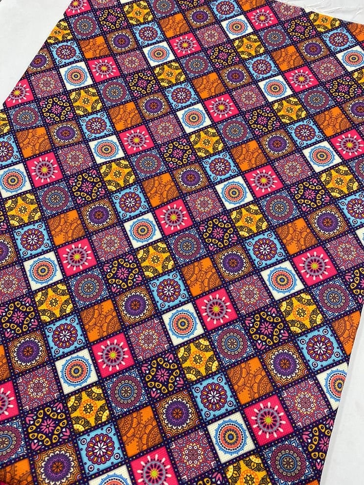 Kareli Mandala Desenli Kumaş