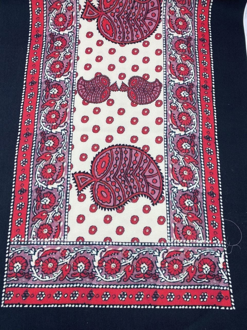 Kırmızı Lacivert Desenli Runner Kumaşı