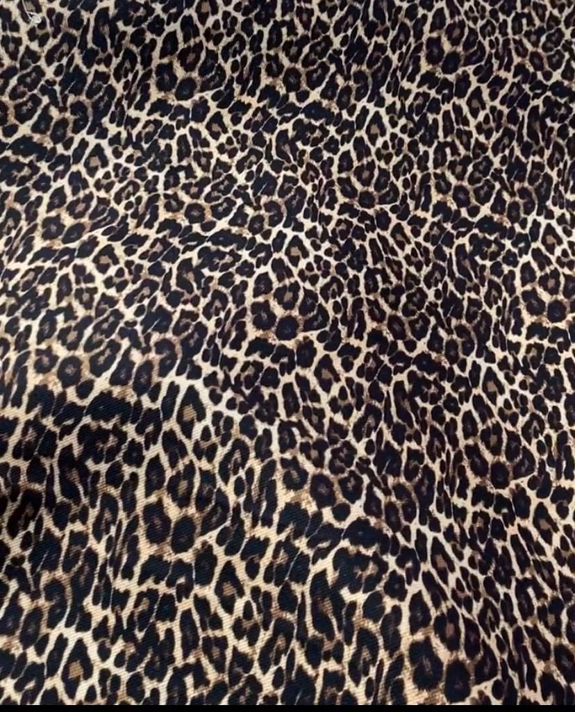 Koyu Leopar Desenli Kumaş