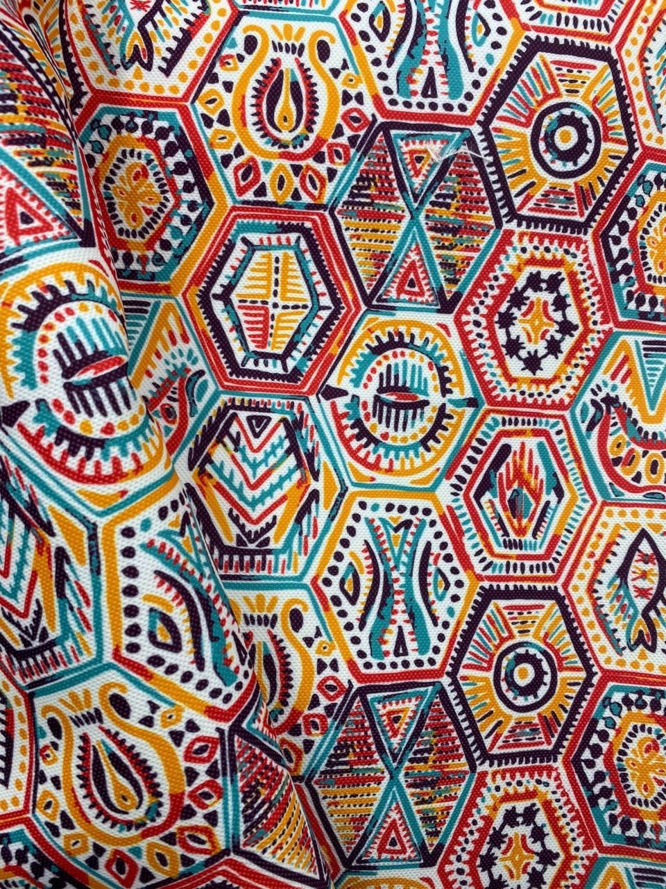 Renkli Desenli Döşemelik Kumaş