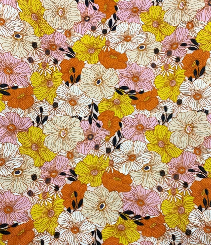 Renkli Retro Çiçek Desenli Kumaş