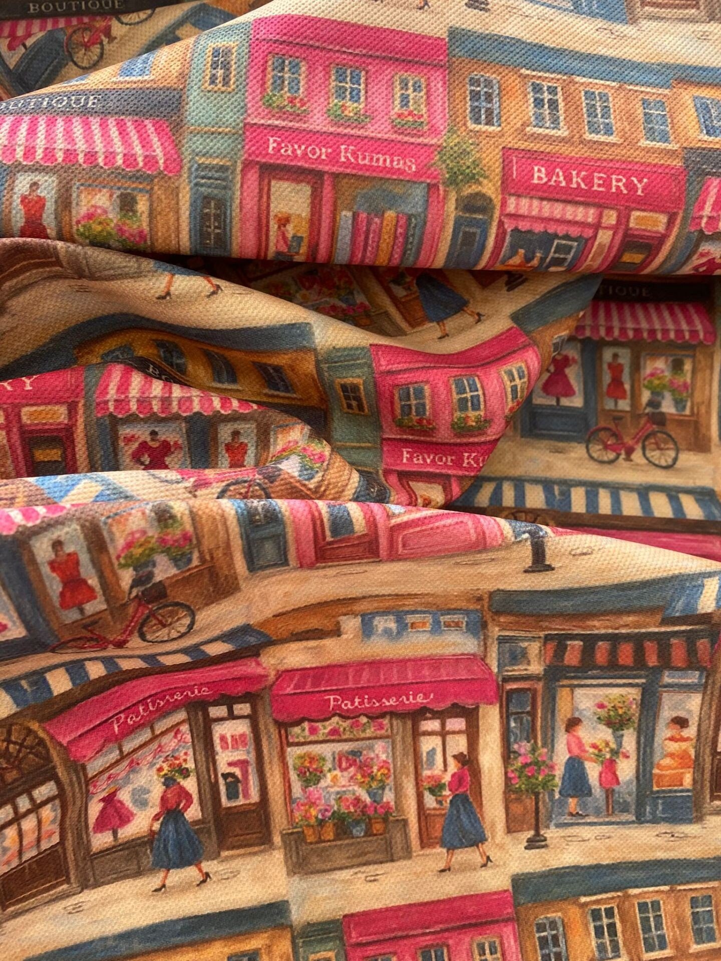 Retro Dükkanlar Desenli Kumaş