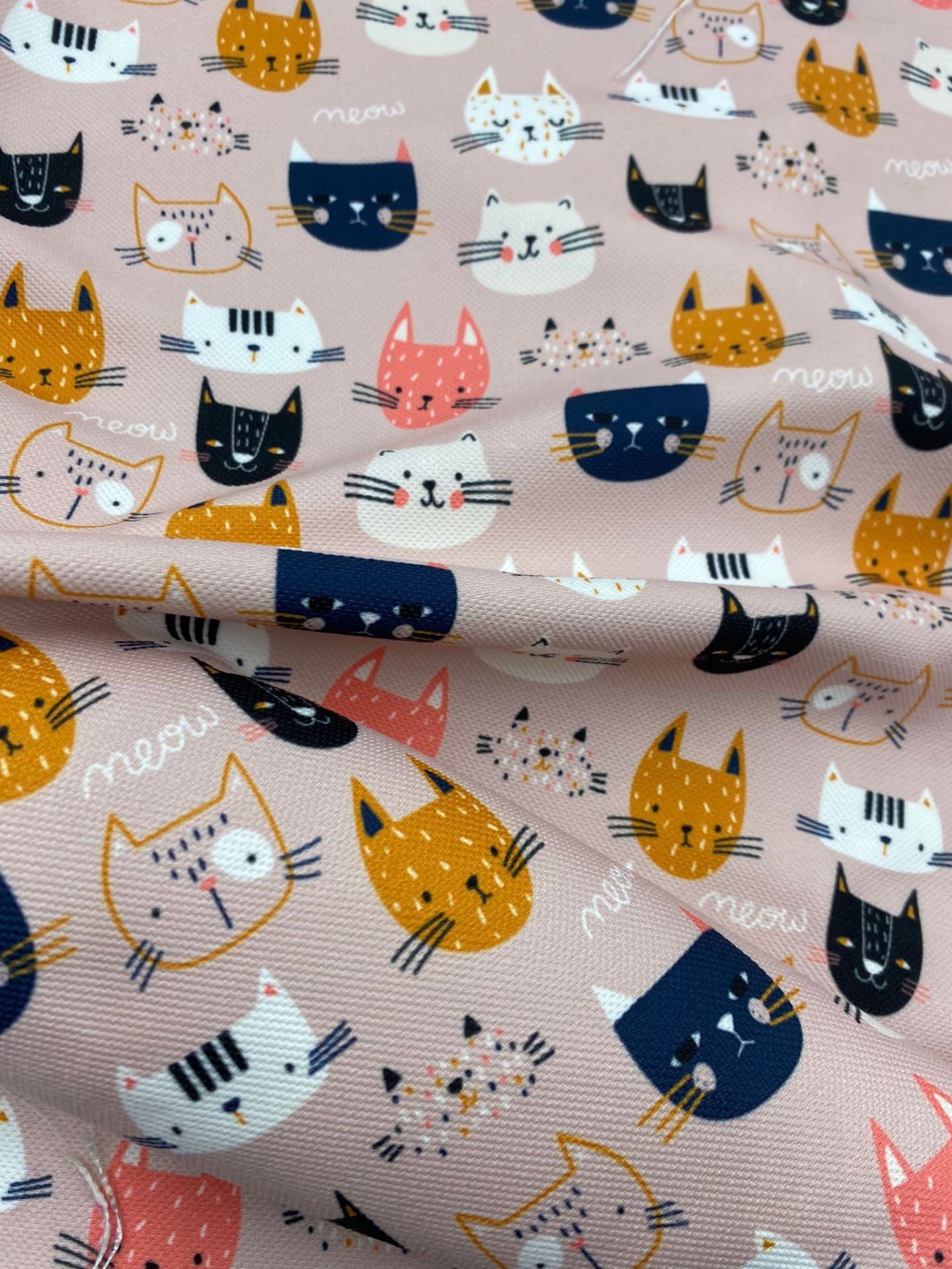Sıralı Kedi Desenli Hobi Kumaş Seti