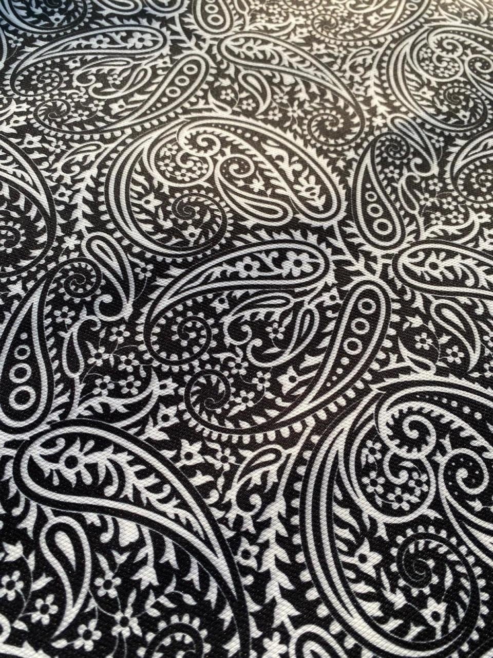 Siyah Beyaz Bandana Desenli Kumaş