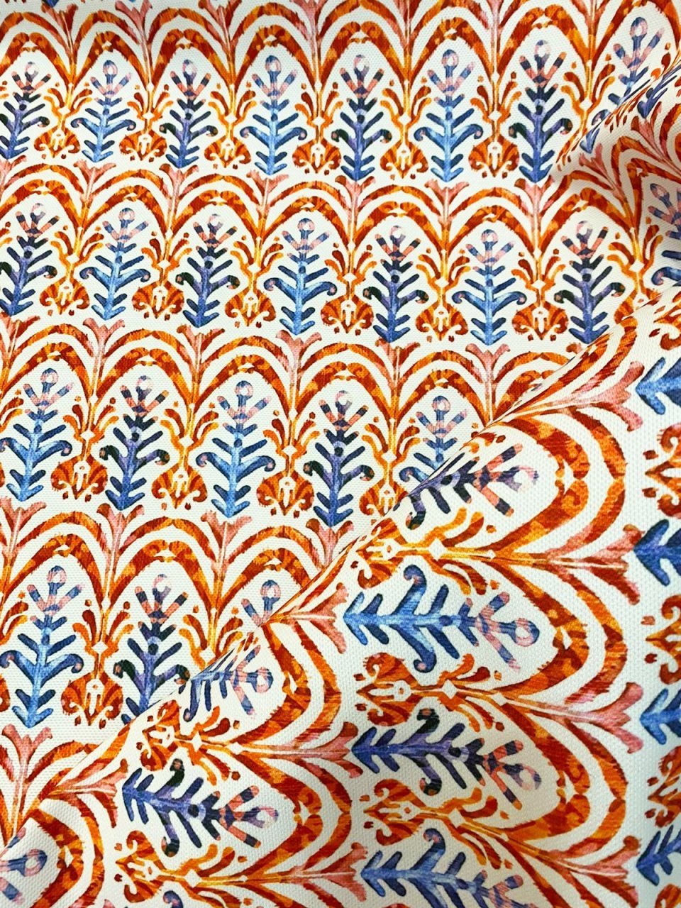 Suluboya Etnik Desenli Kumaş