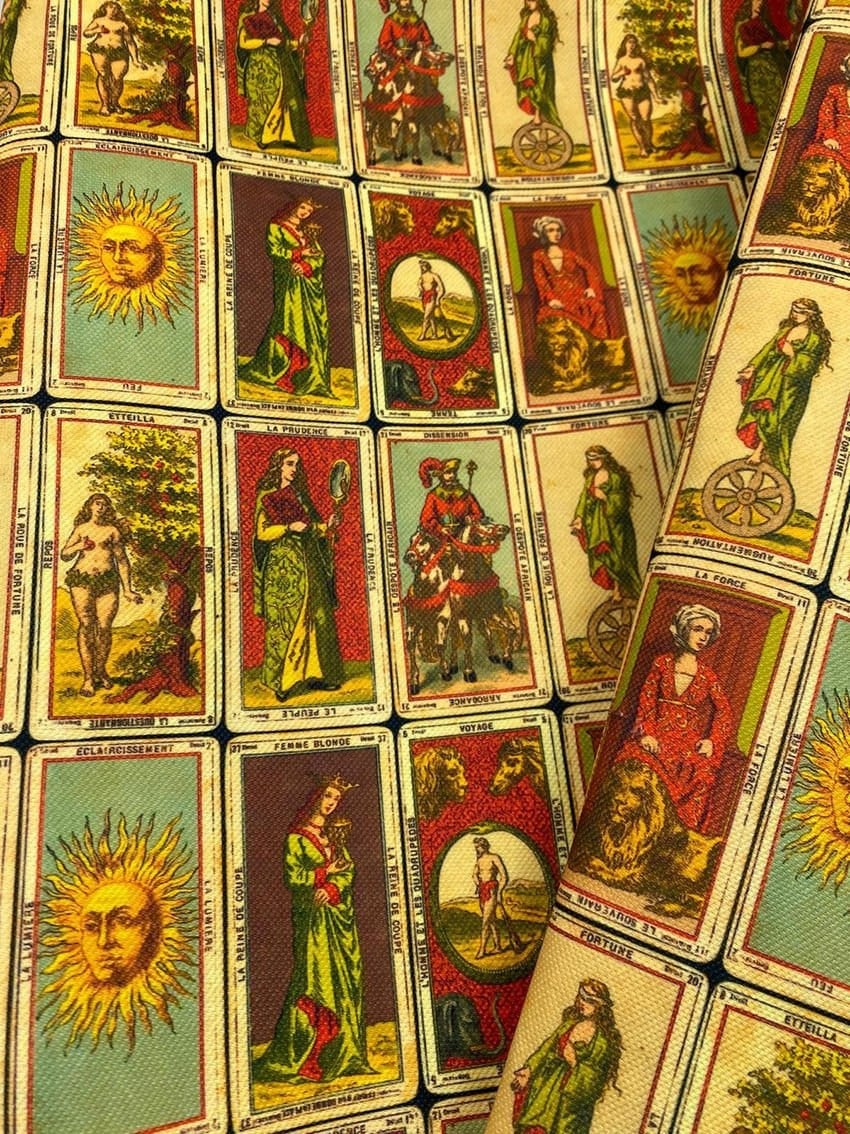 Tarot Kartı Desenli Kumaş