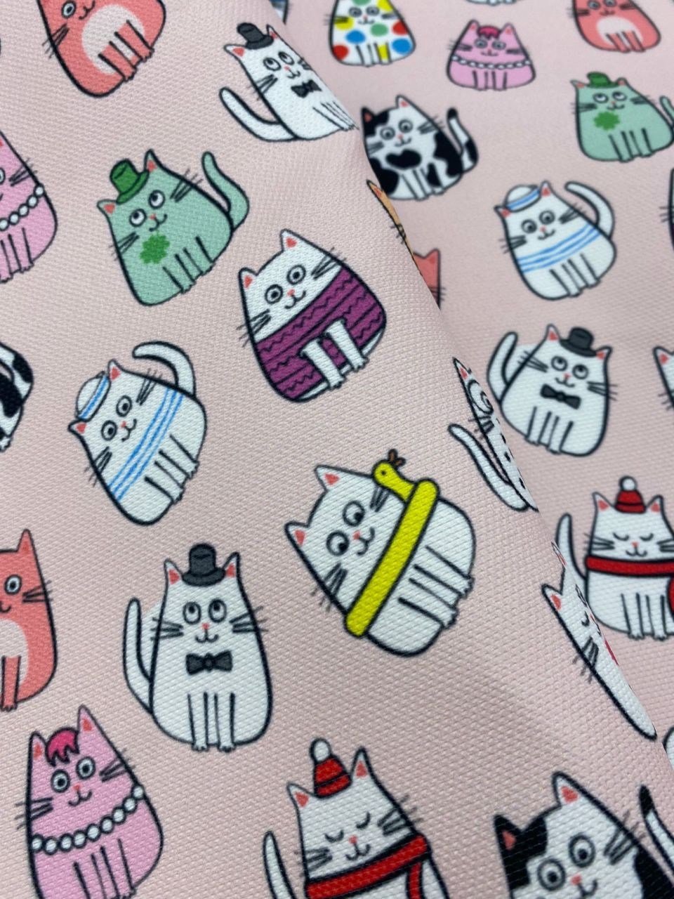 Tombul Kedi Desenli Kumaş