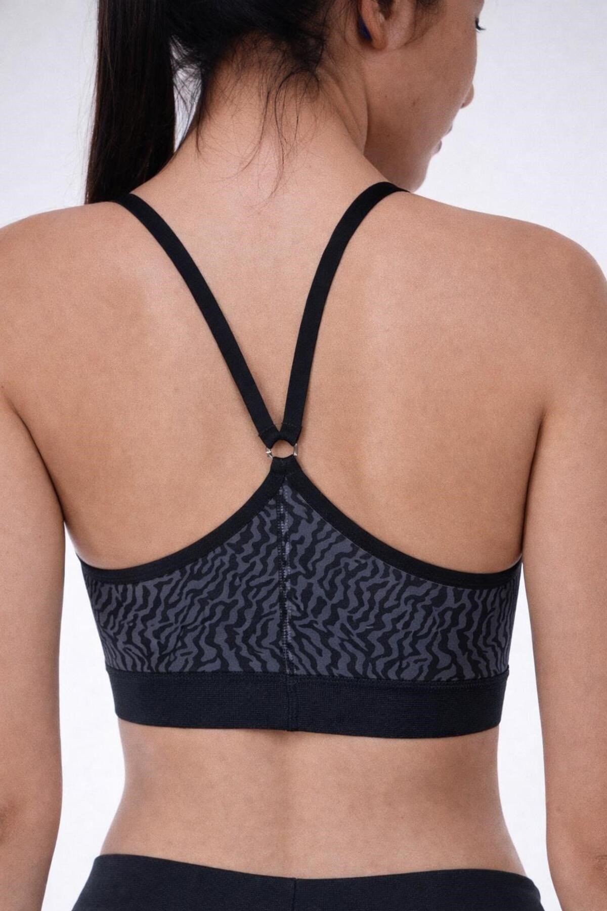 Kadın Siyah Zebra Desen Çapraz Ince Ip Askılı Destekli Spor Sütyeni