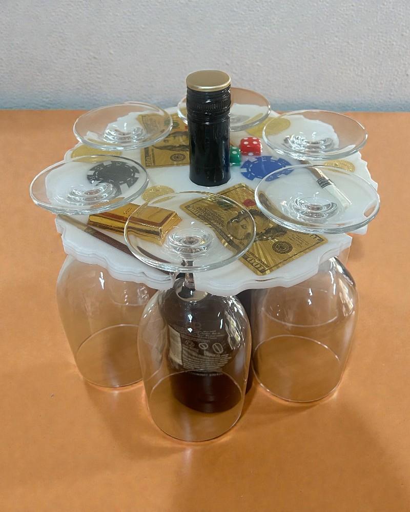 6'LI Şarap Kadehi Tutucu(Beyaz Poker Temalı)