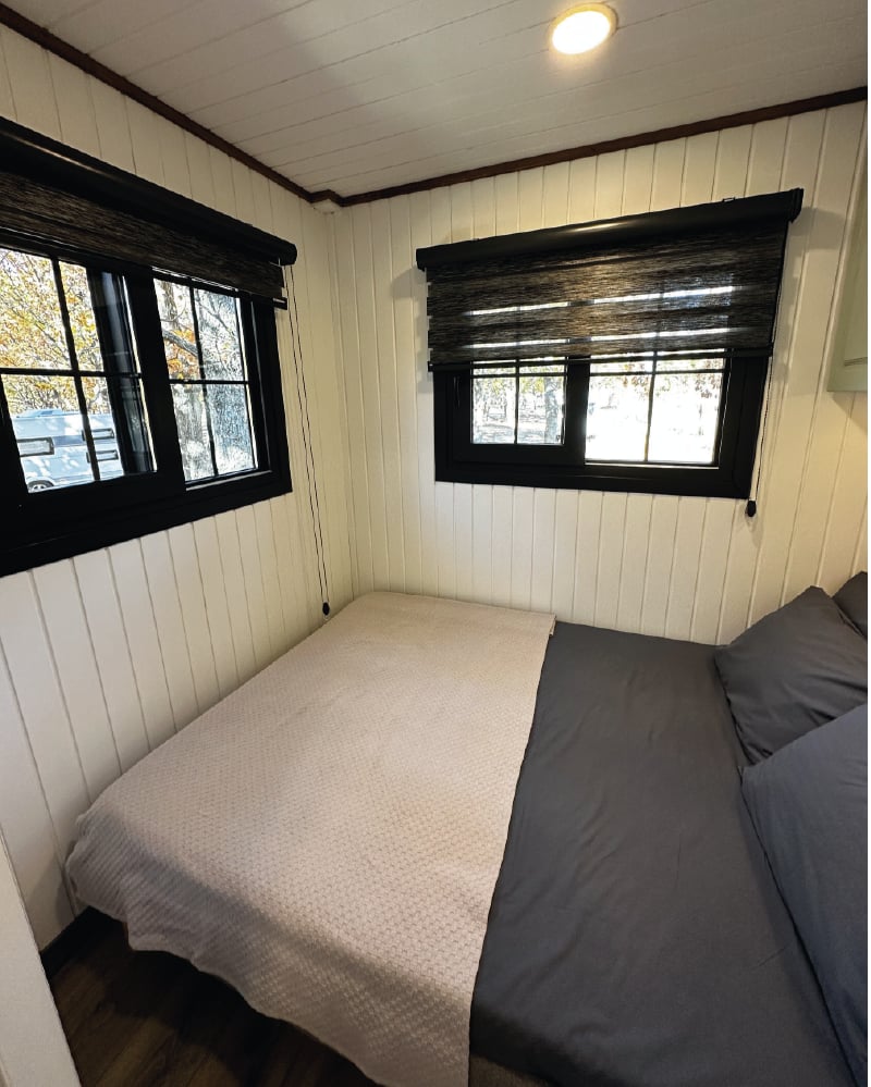 TINY HOUSE