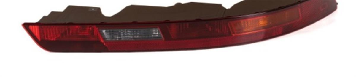 Audi Q3 2012-2018 Model Arası Sağ Arka Tampon Reflektörü Magneti Marelli Marka 8U0945096